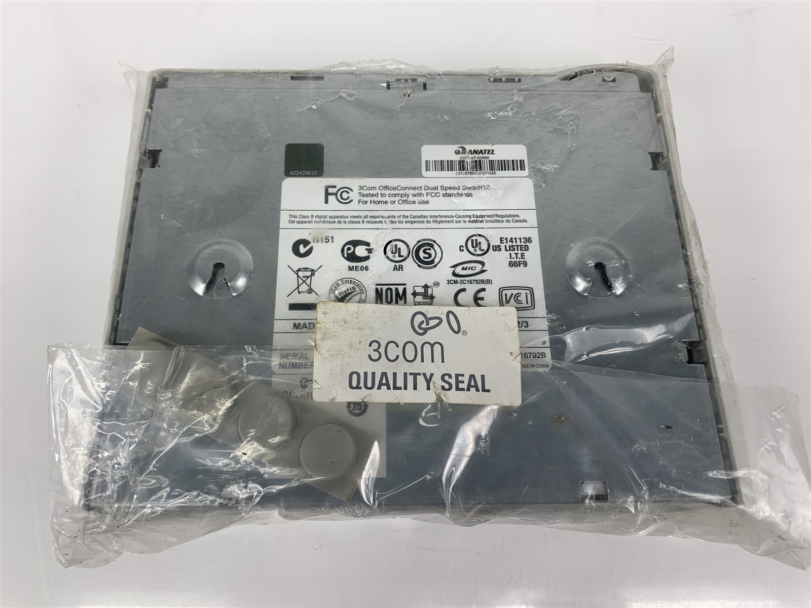 3Com Office Connect Dual Speed Switch 16-Port (3C16792B)