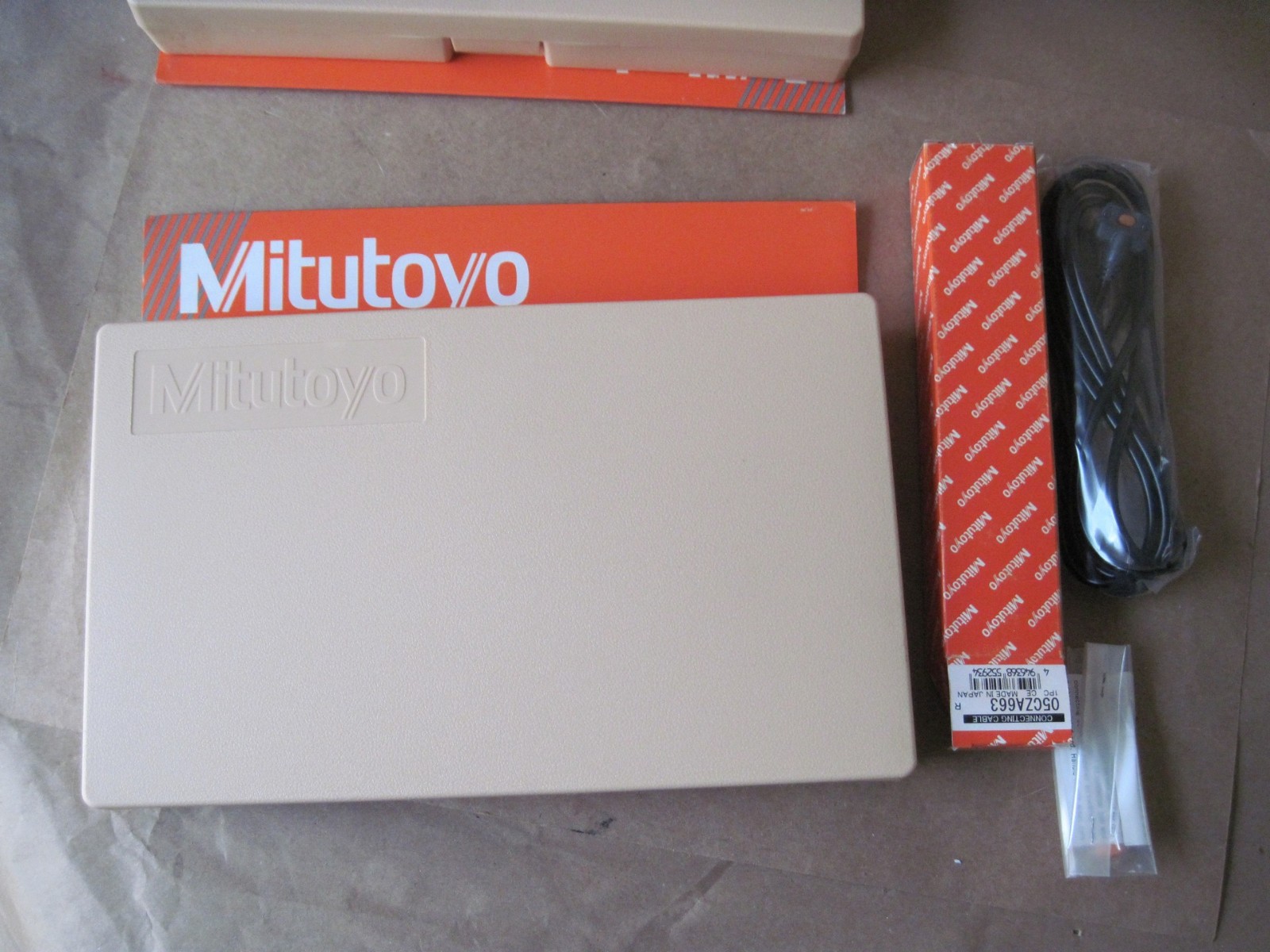 Mitutoyo 342-362-30 Micrometer, 1-2", Coolant Proof, & 05CZA663 Connecting Cable