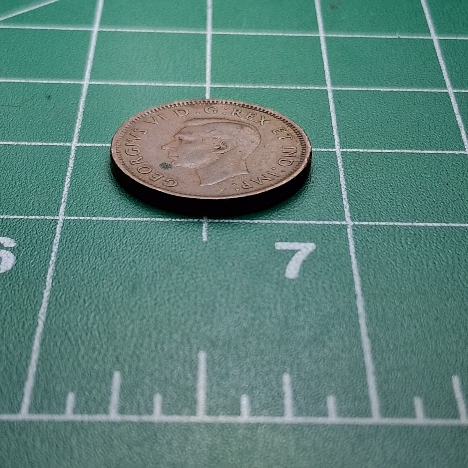 1942 Canada 1 Cent King George VI / Maple Leaf Bronze Coin