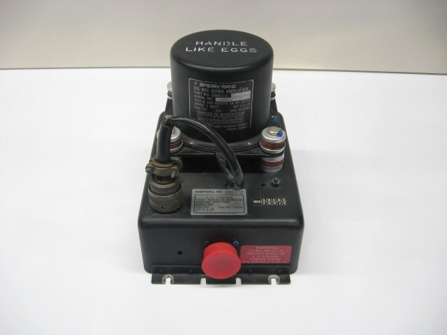 Honeywell C-14 Gyrosyn Compass with Gyro Amplifier - PN: 2587193-33