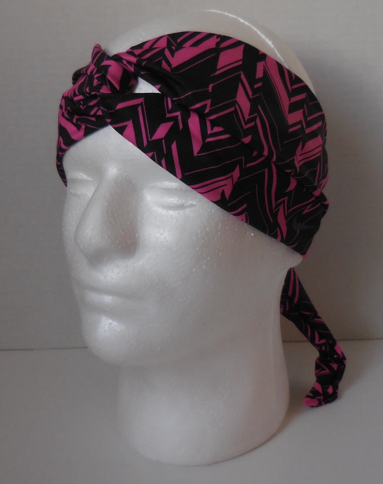 Nike Dri-Fit Studio Twist Printed Head Tie Hot Pink/Black