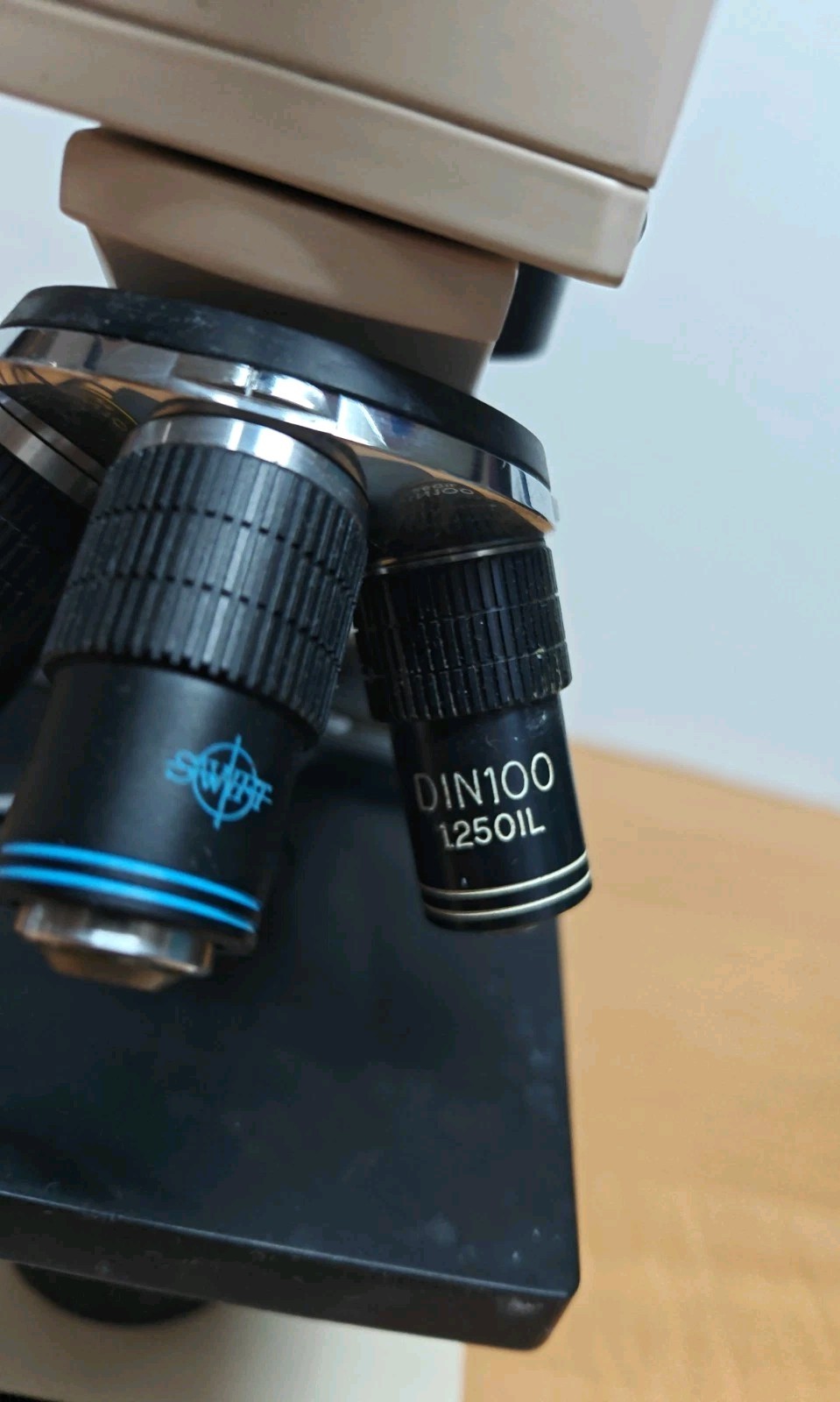 Vintage Swift M3200 Biological Microscope