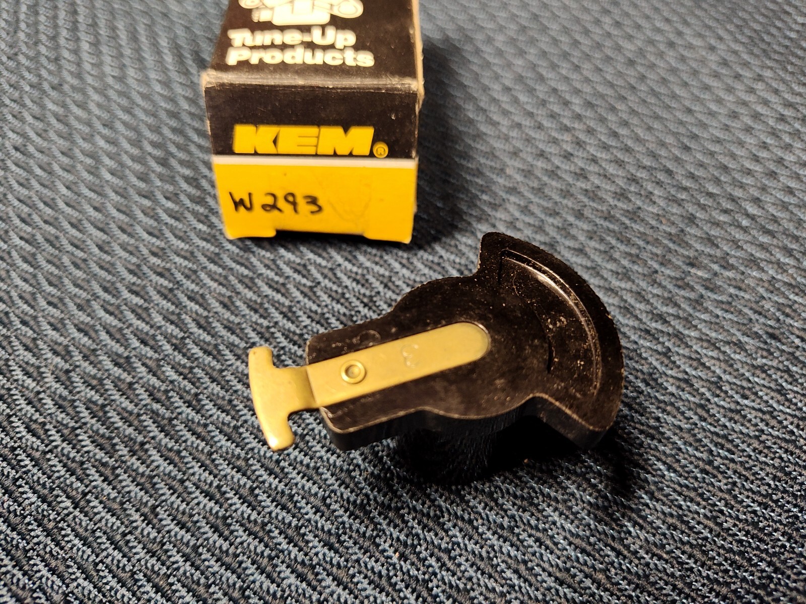 KEM # W293 Ignition Rotor Fits Toyota appl from 1967-76