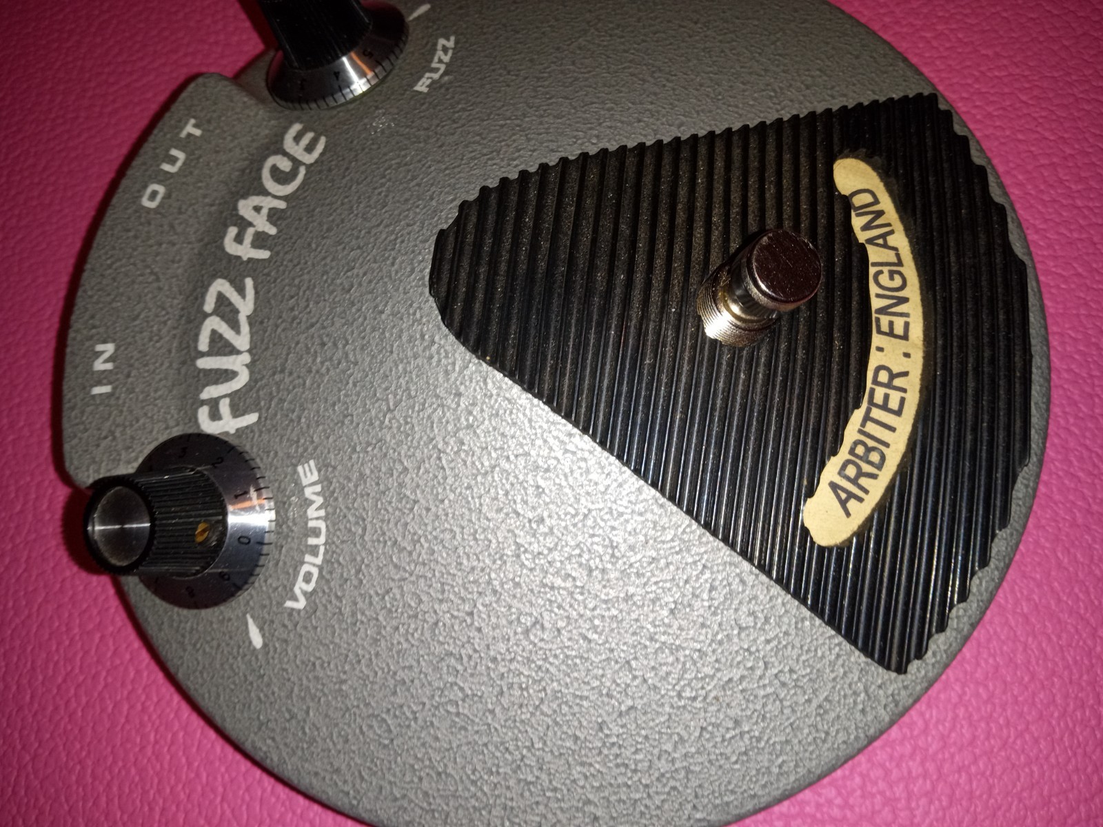 Dallas Arbiter fuzz face Cornell pedal