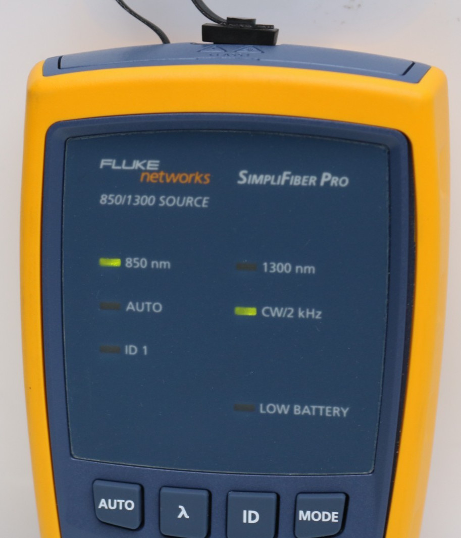 Fluke Networks SimpliFiber Pro 850/1300 Source - New - READ!