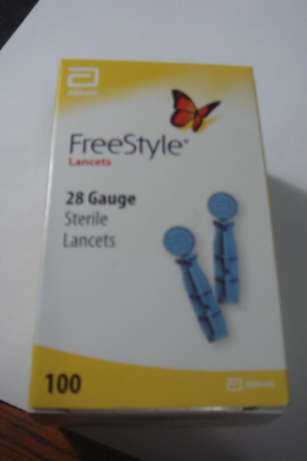 FREESTYLE LANCETS 28 GAUGE STERILE 100 LANCETS NEW