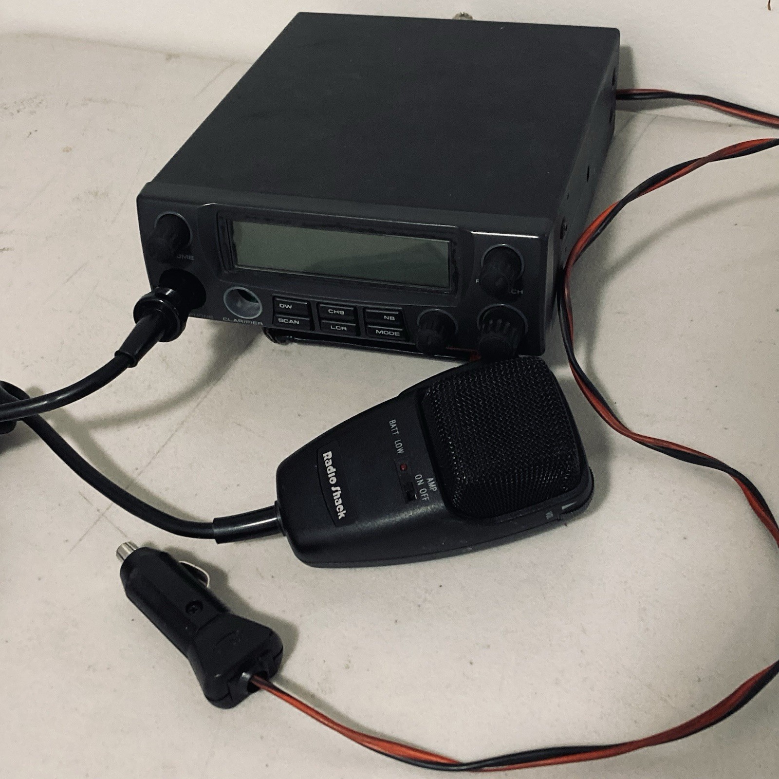 Radio Shack TRC-485 CB Radio AM/SSB W/ CB Microphone Tested Working