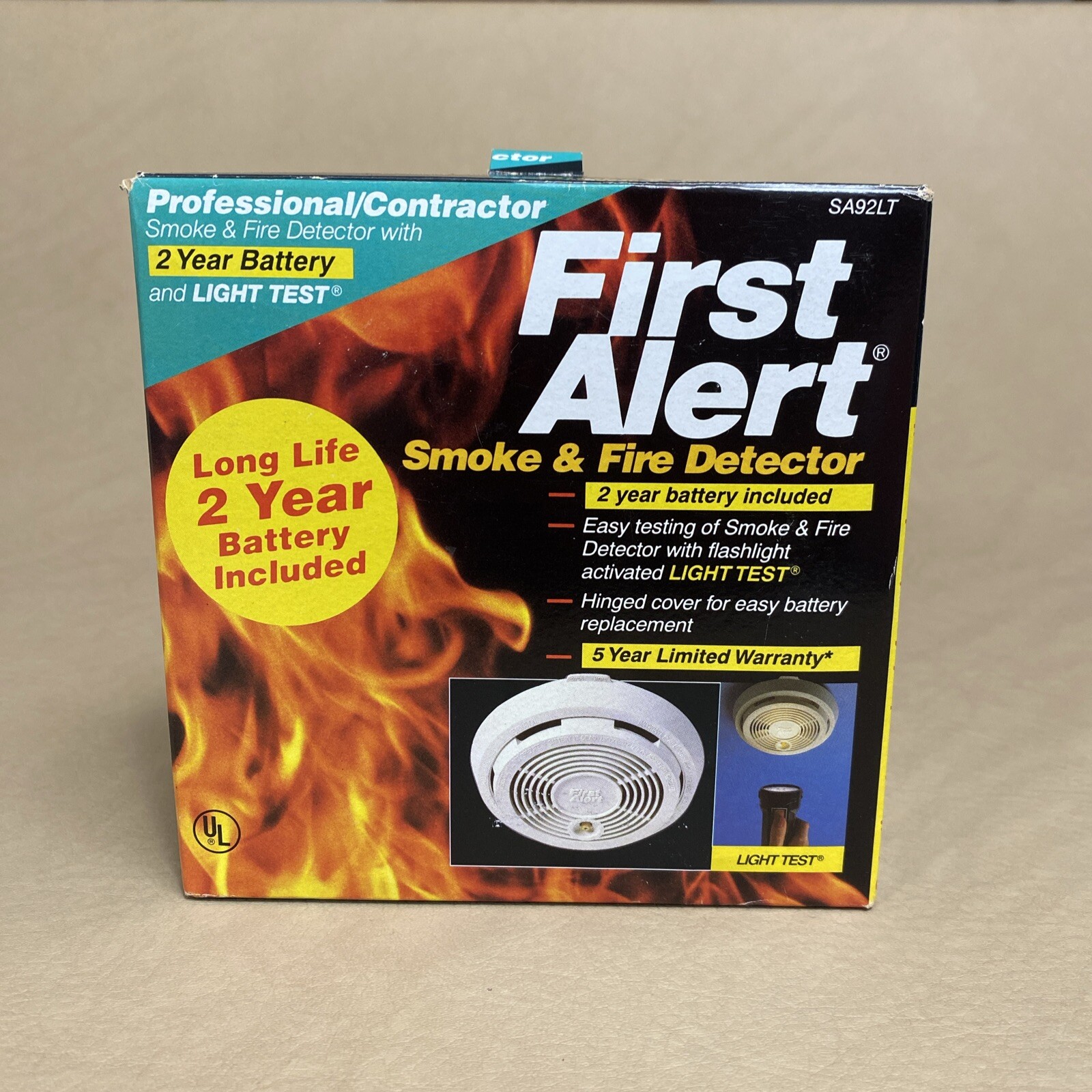 Vintage First Alert Battery Powered Smoke/Fire Detector Alarm SA92LT NOS 1994