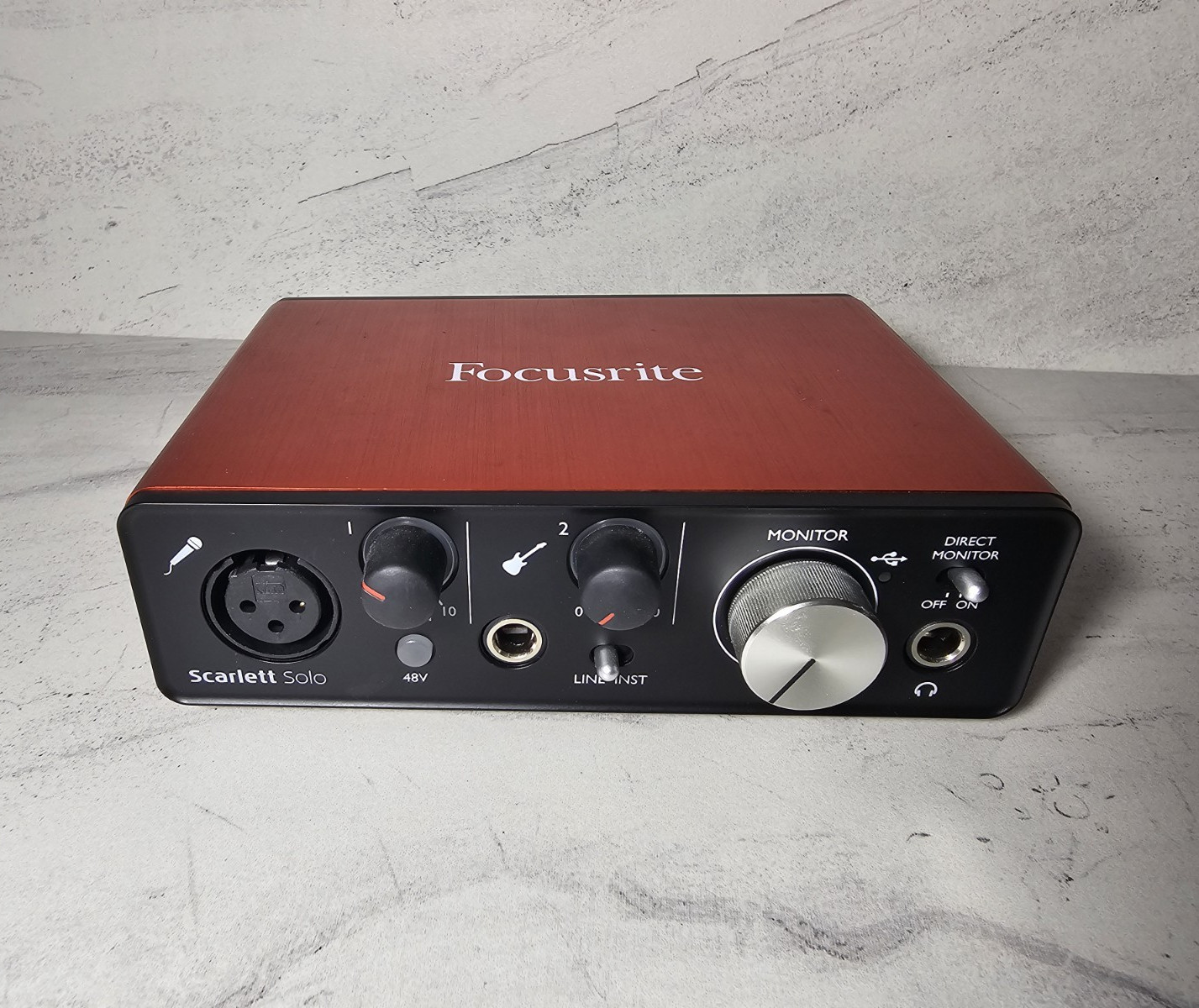 Focusrite Scarlett Solo 2nd Gen USB Audio Interface 48V Direct Monitoring