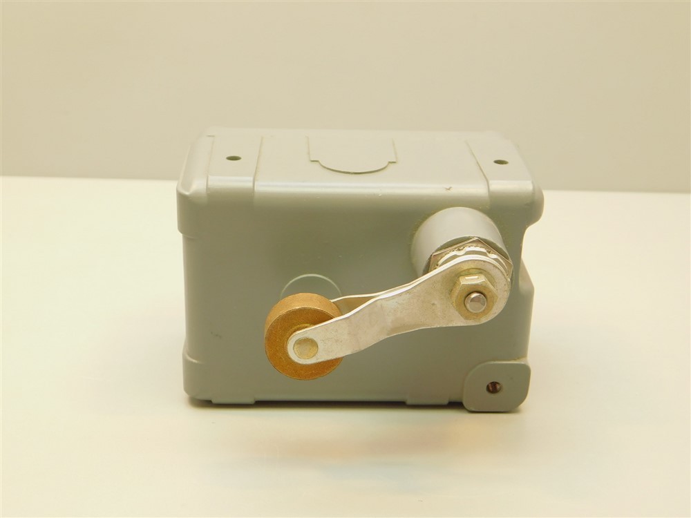 Honeywell Micro Switch EX-AR Explosion Proof Limit Switch 15A 125,250,480VAC