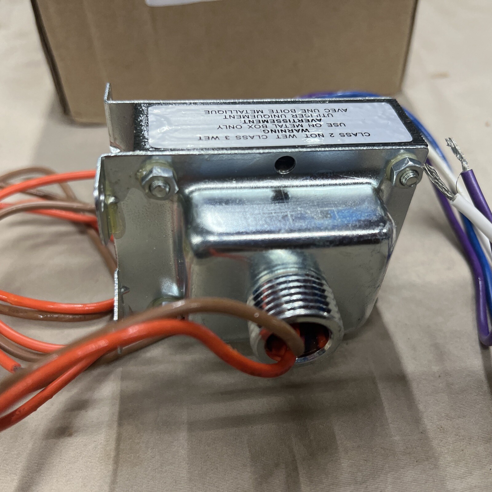 Never Used Johnson Controls Y65F13-0 CLASS 2 TRANSFORMER