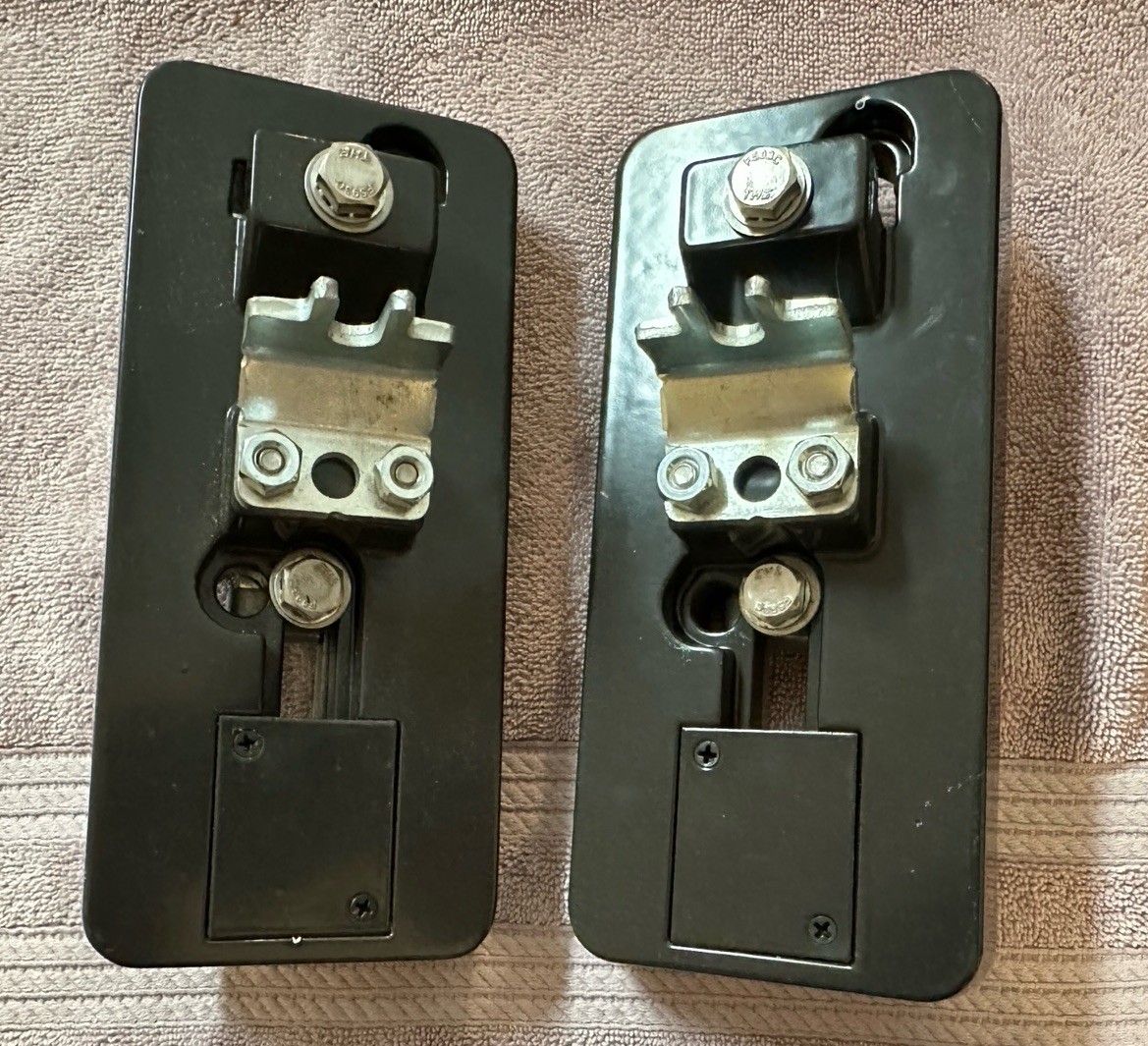 Lithonia LTH RPUMBA DDBXD, Round Pole Universal Mounting / RB05725 /Lot Of 2