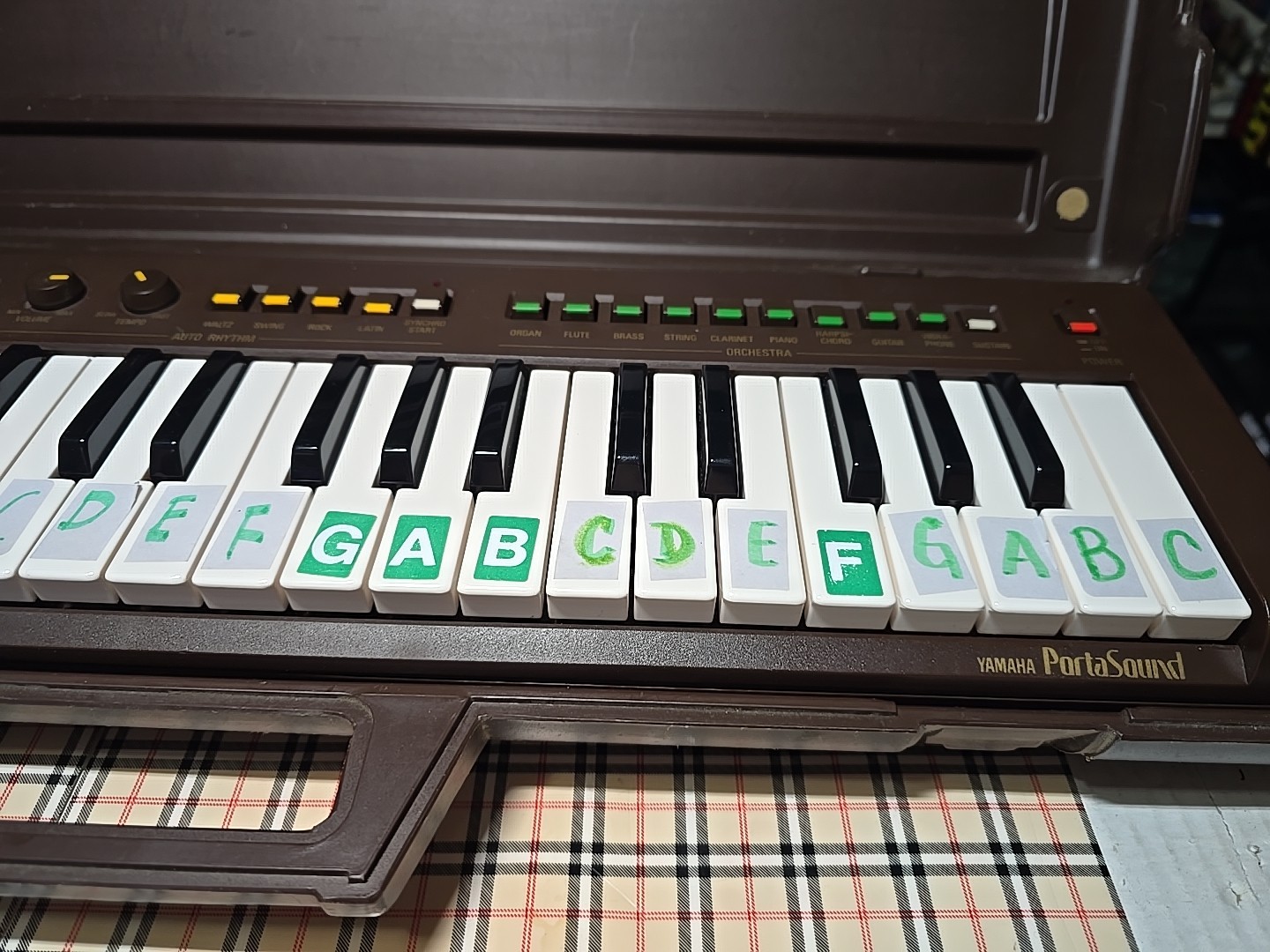Yamaha PortaSound Keyboard PS-3 w/Case