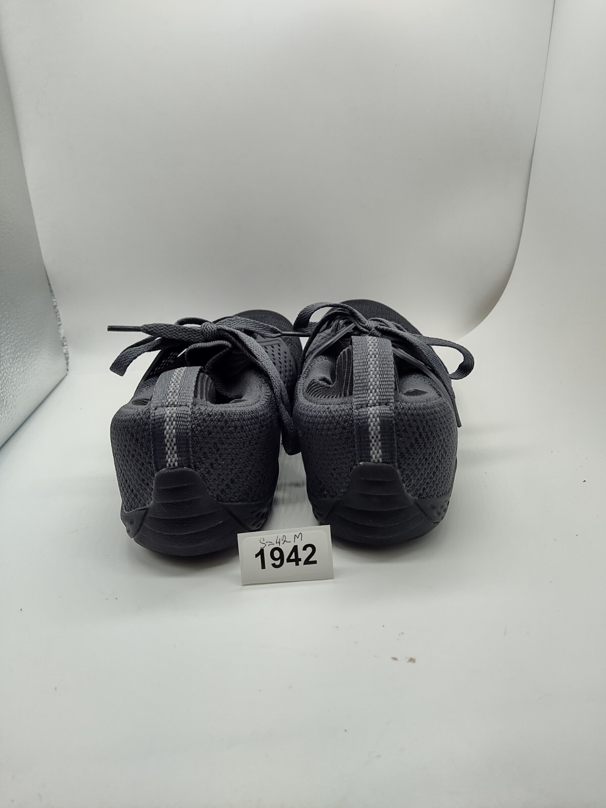 WHITIN Men's Zero Drop Sole Wide Barefoot Sneakers Gray/Black Size 9 #1942