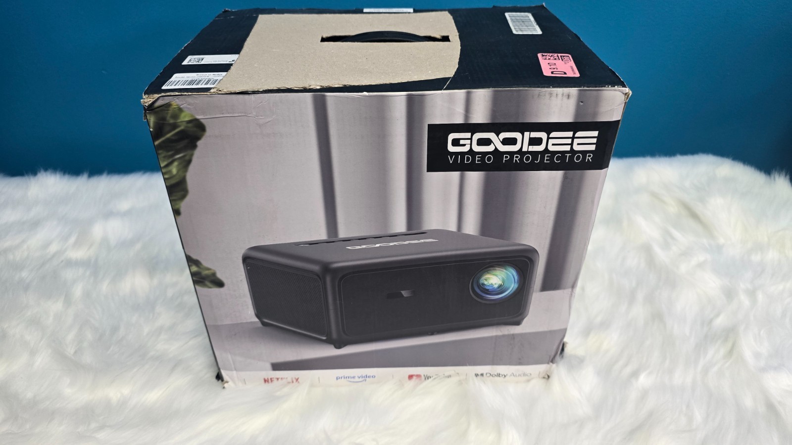 NEW GooDee AC571 Smart Projector 4K 1080P 3000 ANSI WiFi 6 - Damaged Box