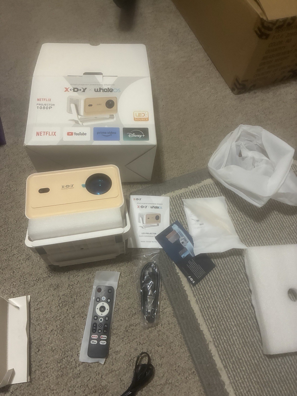 XGODY WhaleOs Gimbal N6 Pro 1080p LED Portable Projector, Gold
