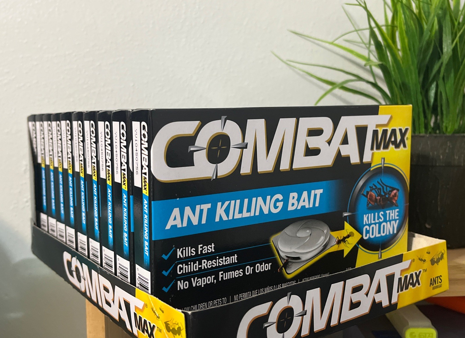 Lot of 10 Combat Max Source Kill Ant Killing Bait Trap 6 Station Pack, 60 Total