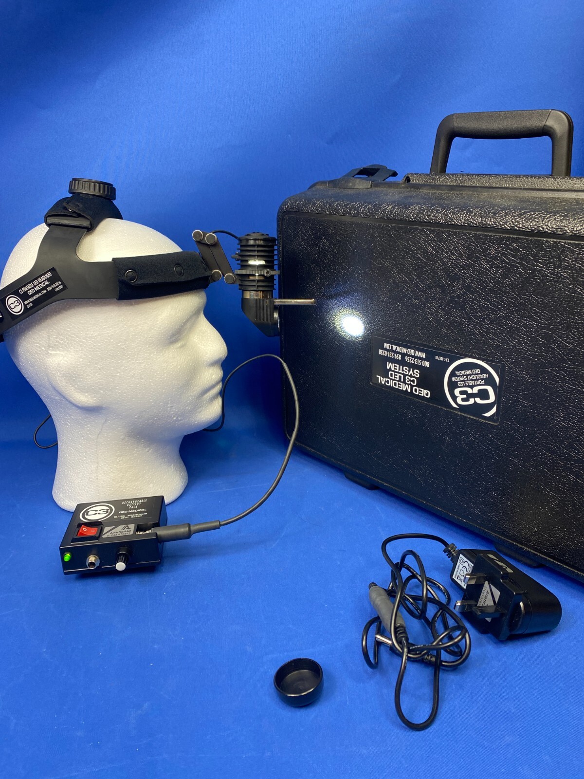 QED C3 LED Portable Surgical Headlight System & Case