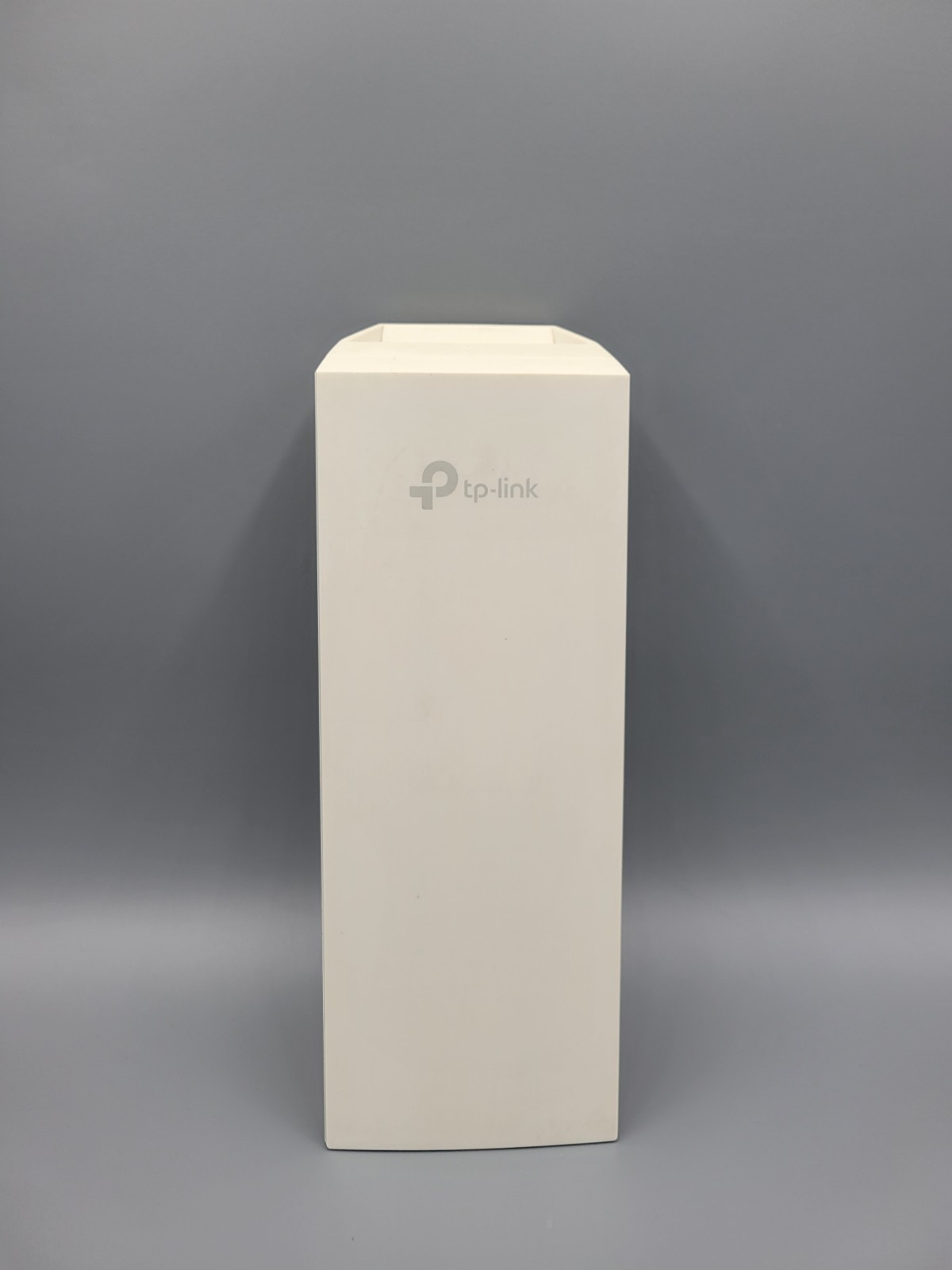 TP-LINK CPE210 Long-Range Outdoor Wireless Access Point 2.4GHz 300Mbp -For Parts