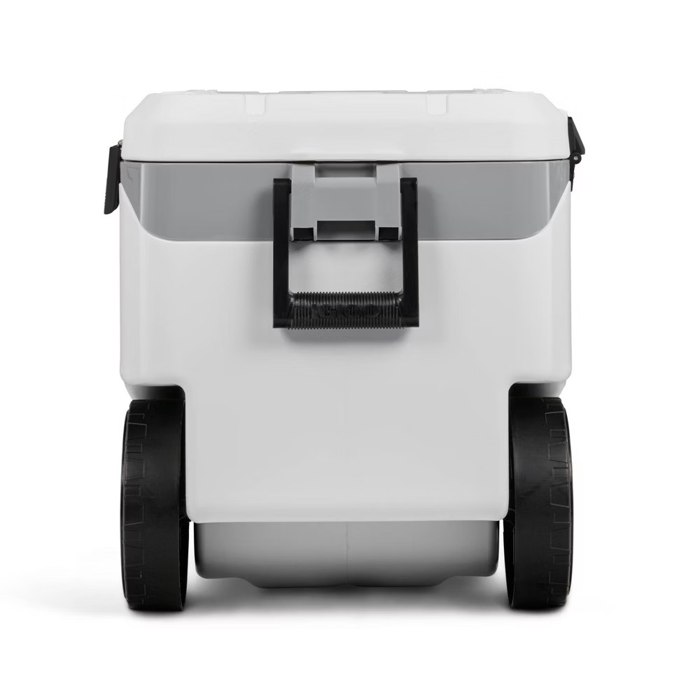 Igloo Latitude 90 Quart Rolling Cooler White - 137 Can Capacity Wheel