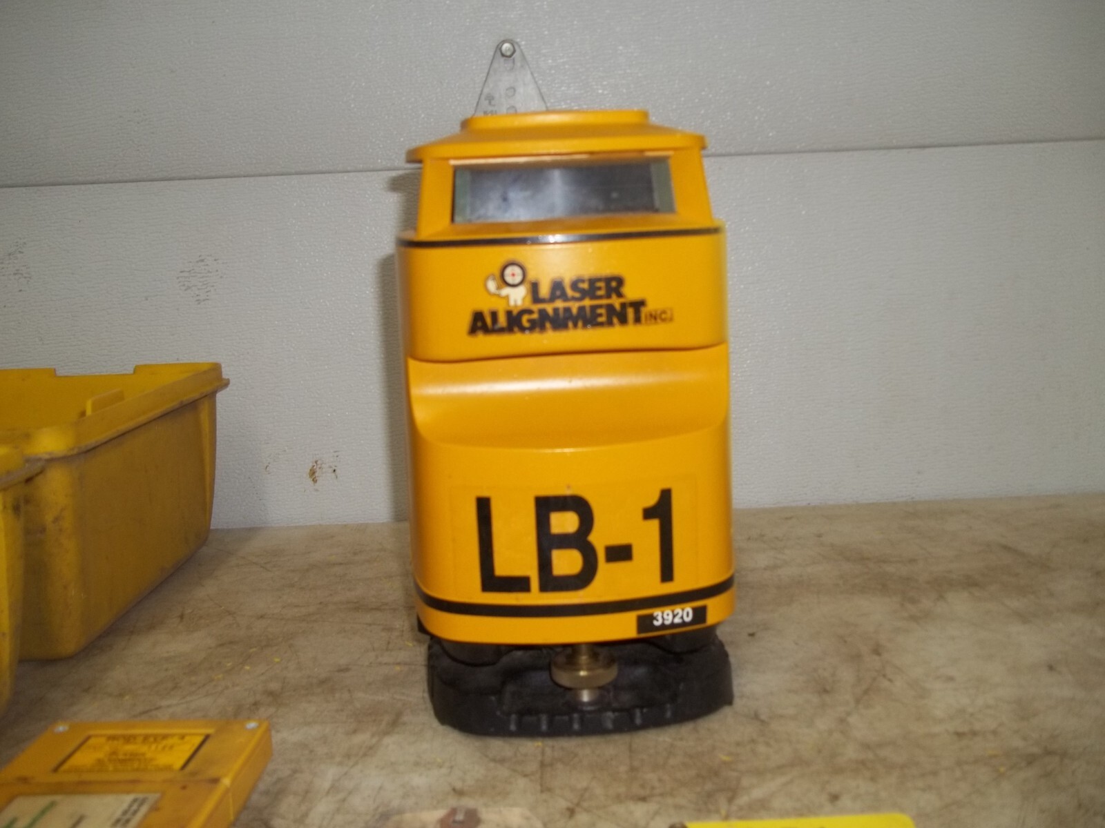 LASER ALIGNMENT LASER BEACON LB-1 MODEL 3900 USA MADE SOLD AS-IS FOR PARTS