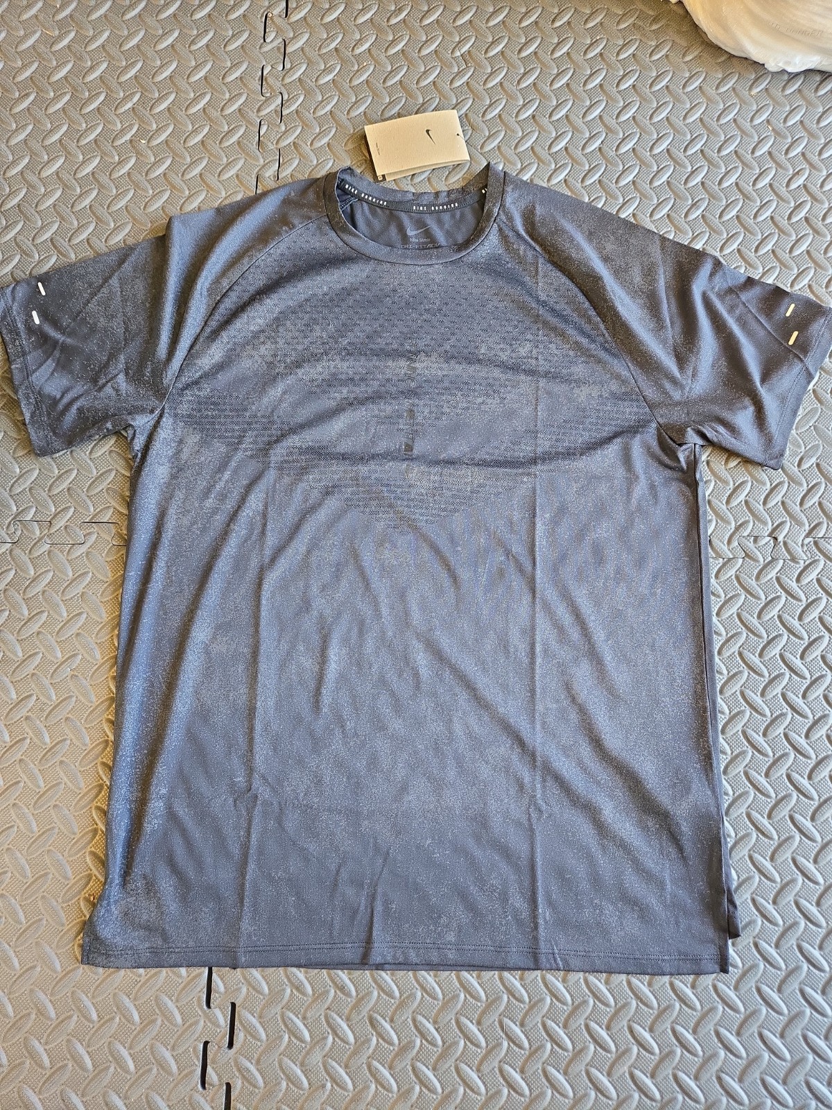 Nike Mens Dri-FIT ADV Stride Reflective Running T-Shirt Black IH7495-045 SZ MED