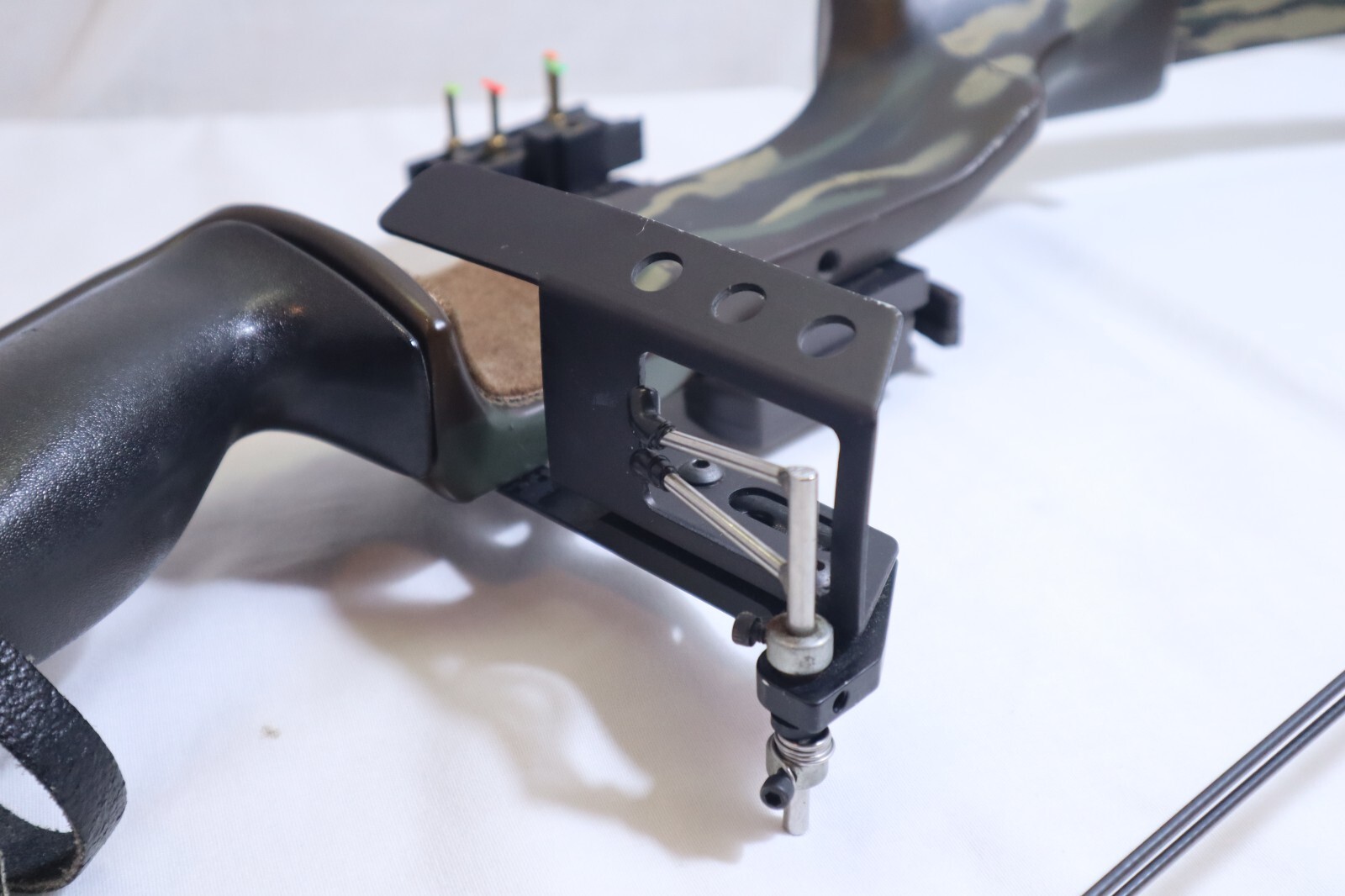ROBINHOOD PHOENIX COMPOUND BOW (CAMOUFLAGE) ~