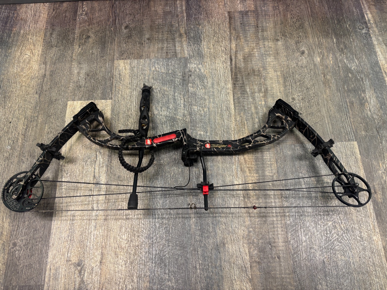 PSE Stinger 3G skull works camo compound bow, 28” draw, #50 pull. FREE S&H!