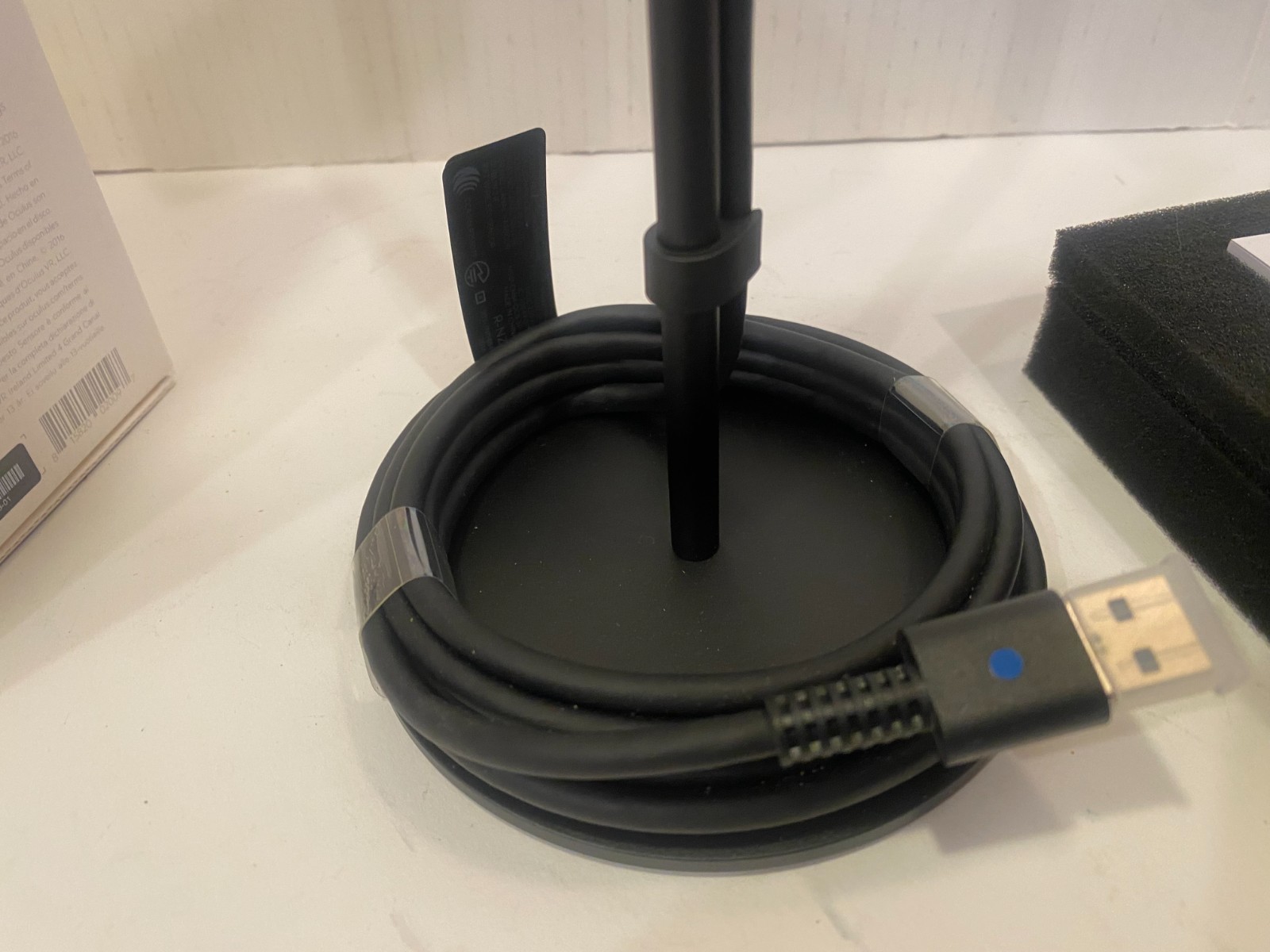 Oculus Rift VR Virtual Reality CV1 Sensor 3P-A Black New Open Box