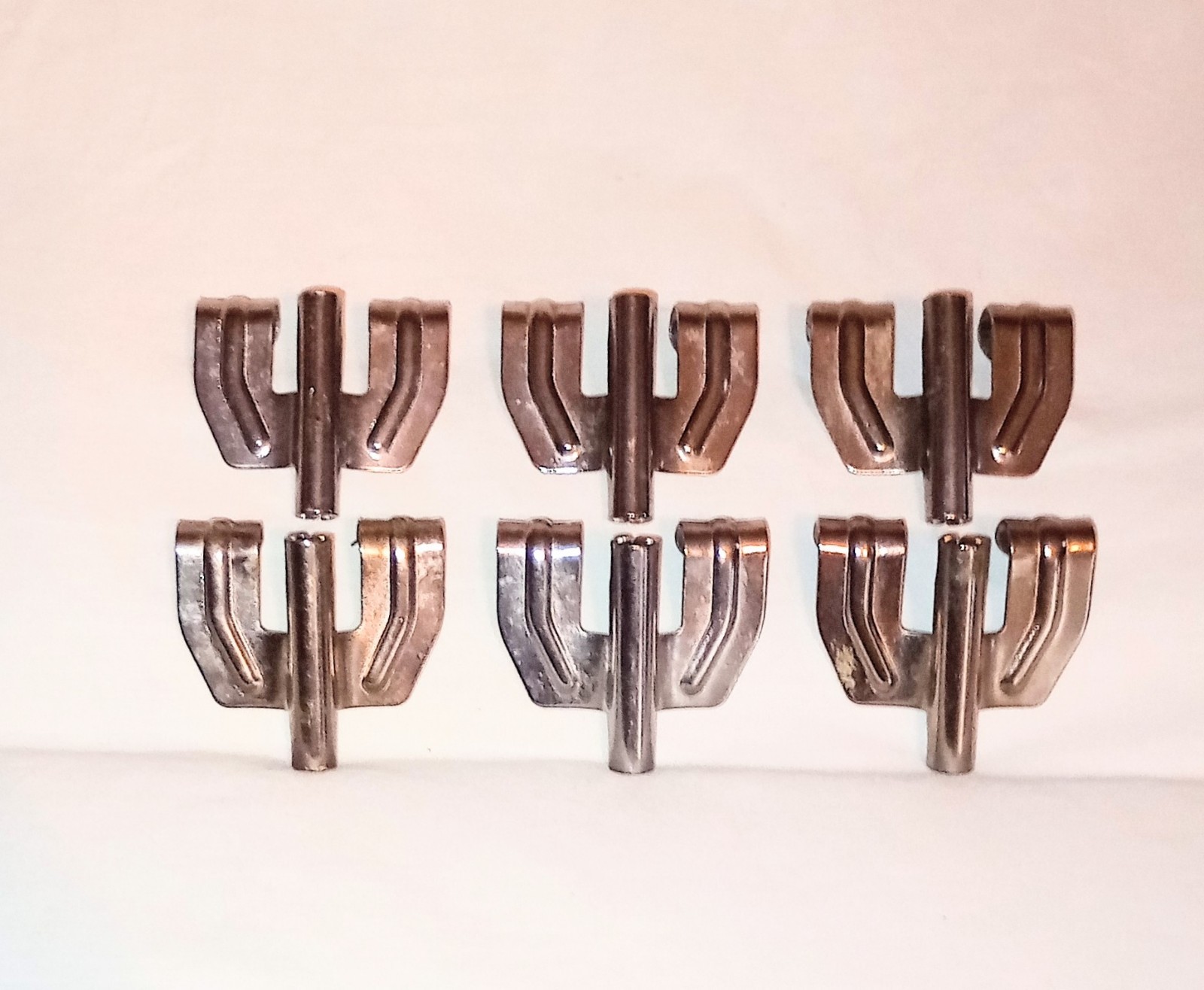 UNMARKED LOT OF SIX BASS DRUM CLAWS- FREE SHIP TO C-USA!