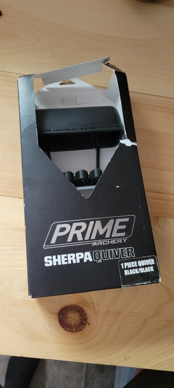 Prime Archery Black One-Piece Sherpa Mount Quiver with 6 Arrows