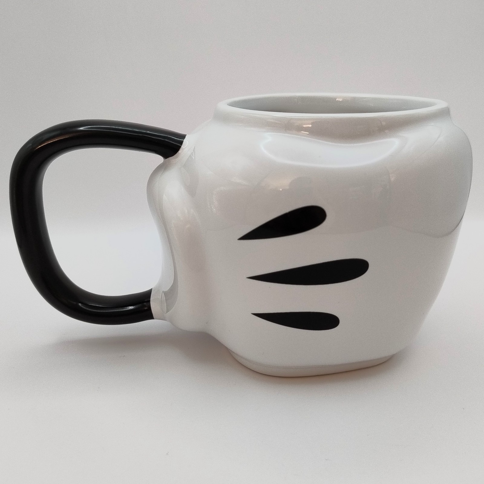 Mickey Mouse White Glove Hand Mug 3D Disney Store Pint Lrg Novelty Birthday Gift