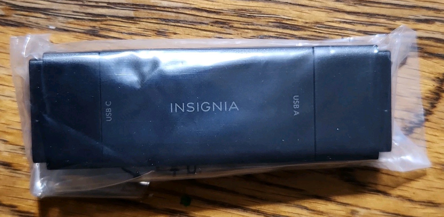 Insignia USB-C usb to SD microSD Memory Card Reader PC MAC Tablets ios Android