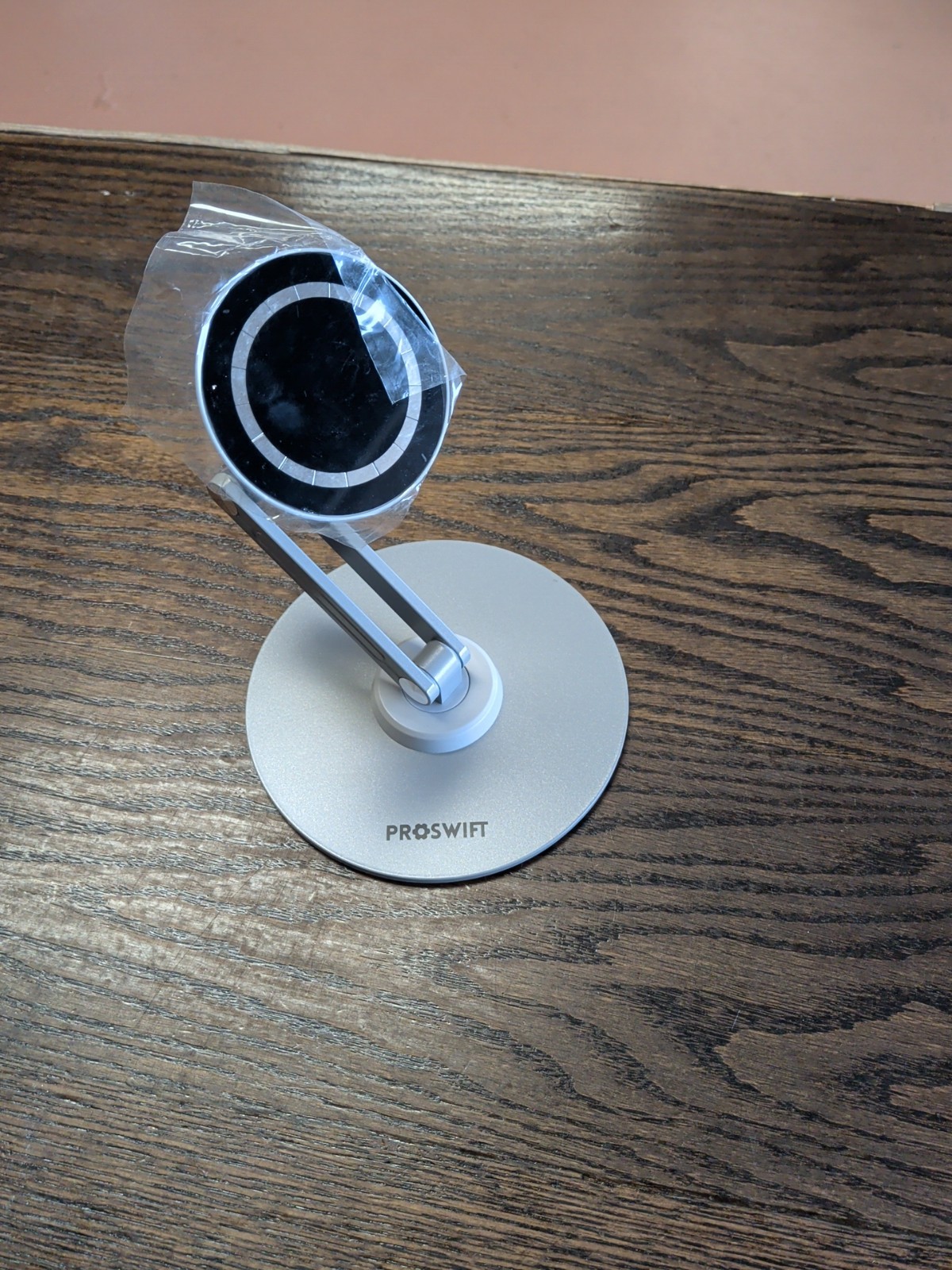 magnetic ipad stand