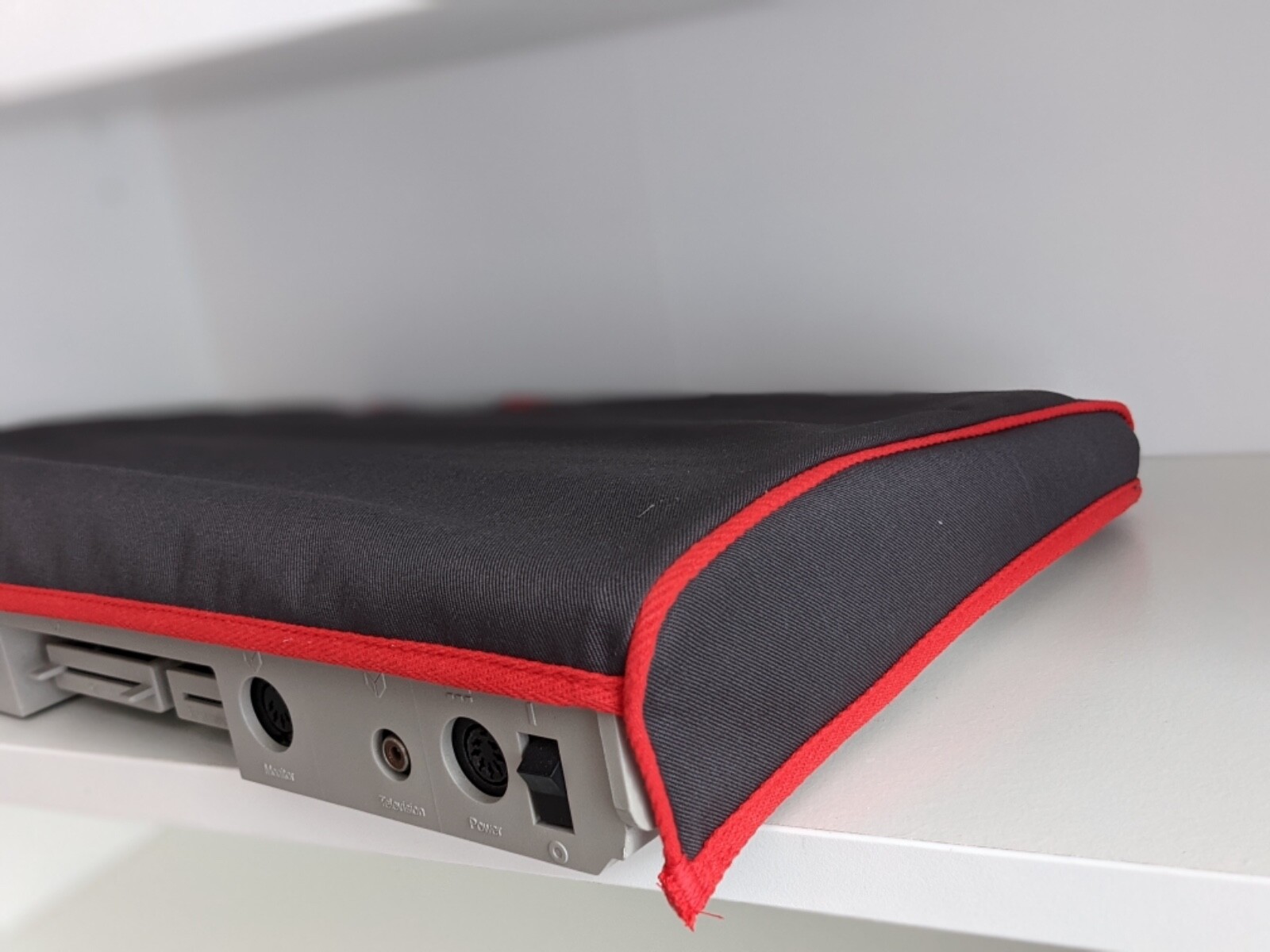 Atari 130XE - dust cover - graphite grey cotton canvas - embroidered
