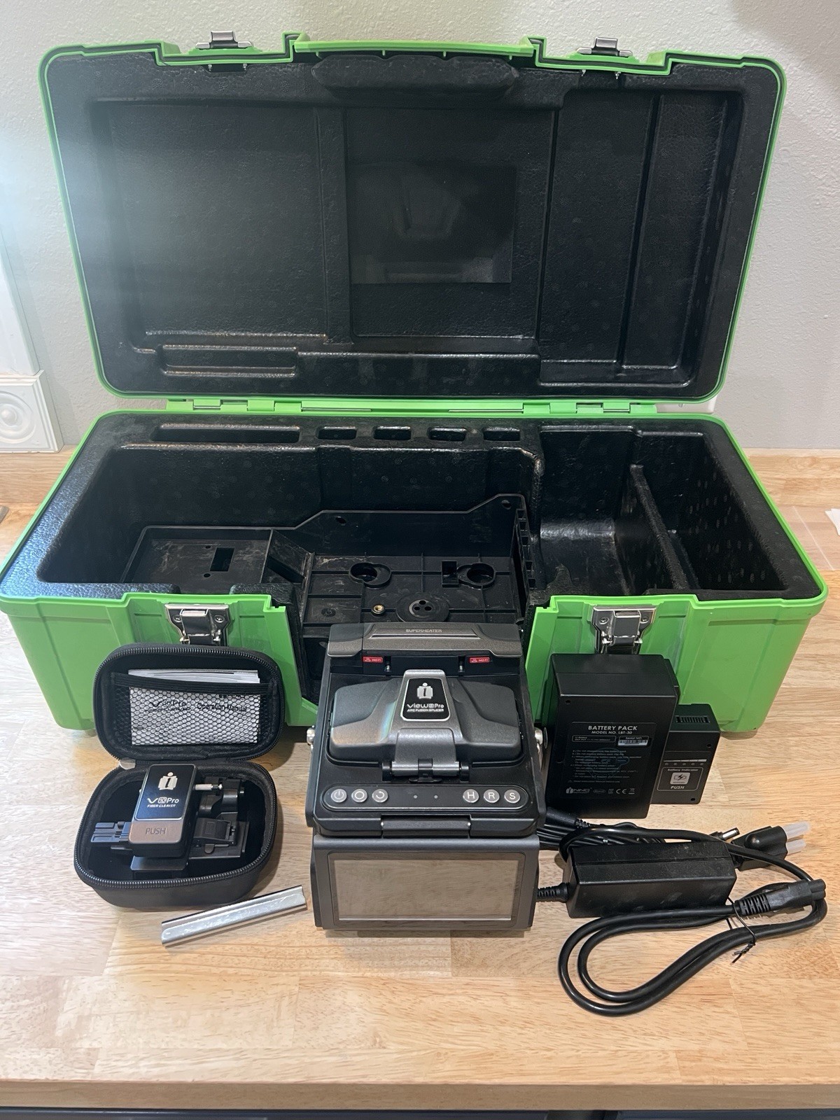 Fiber Optic Fusion Splicer  Inno Instrument View 8 Pro With Cleaver 2,443 Arcs