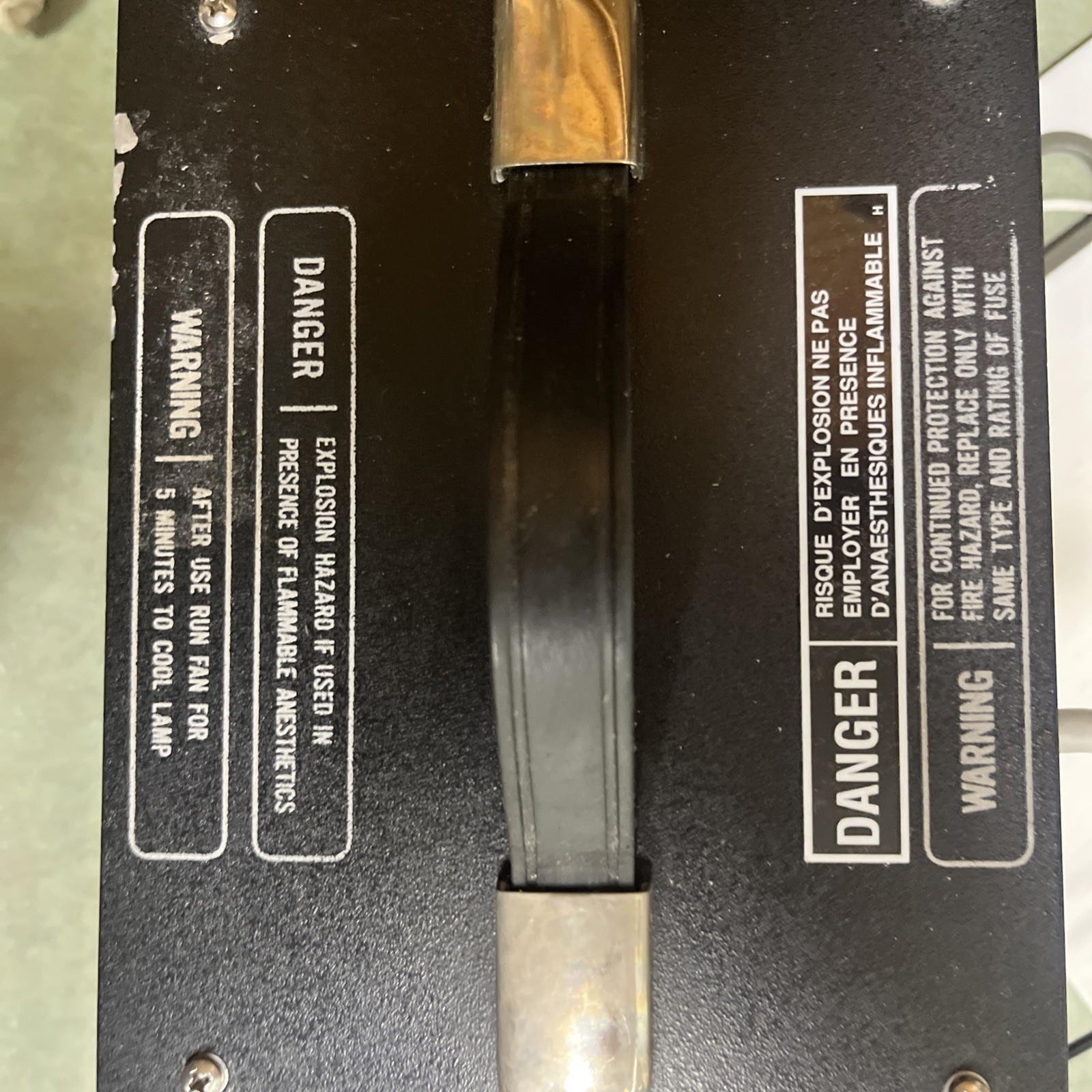 ApplieD Microsystems Twin Beam Halogen Light Source Optical Fiber Illumination