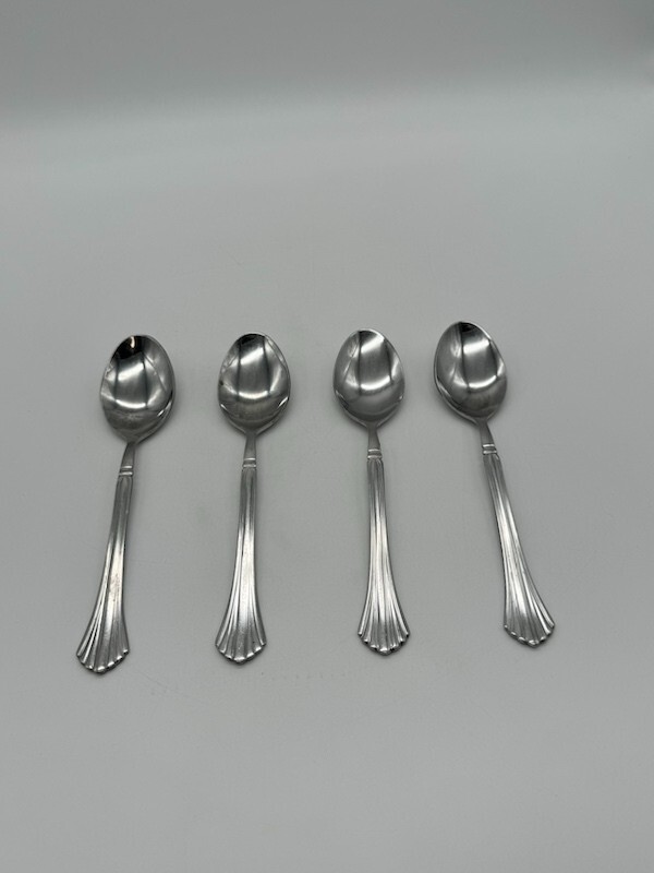 Set of 4 Cambridge Tracy Stainless Steel Teaspoons