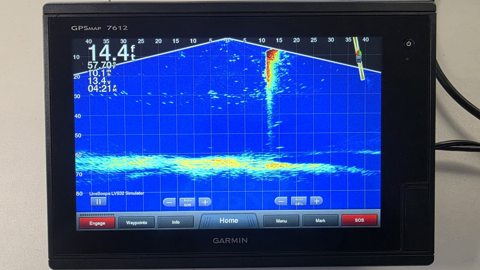 Garmin GPSMAP 7612 Chartplotter Fishfinder Touchscreen w/ Mount & Cable Tested