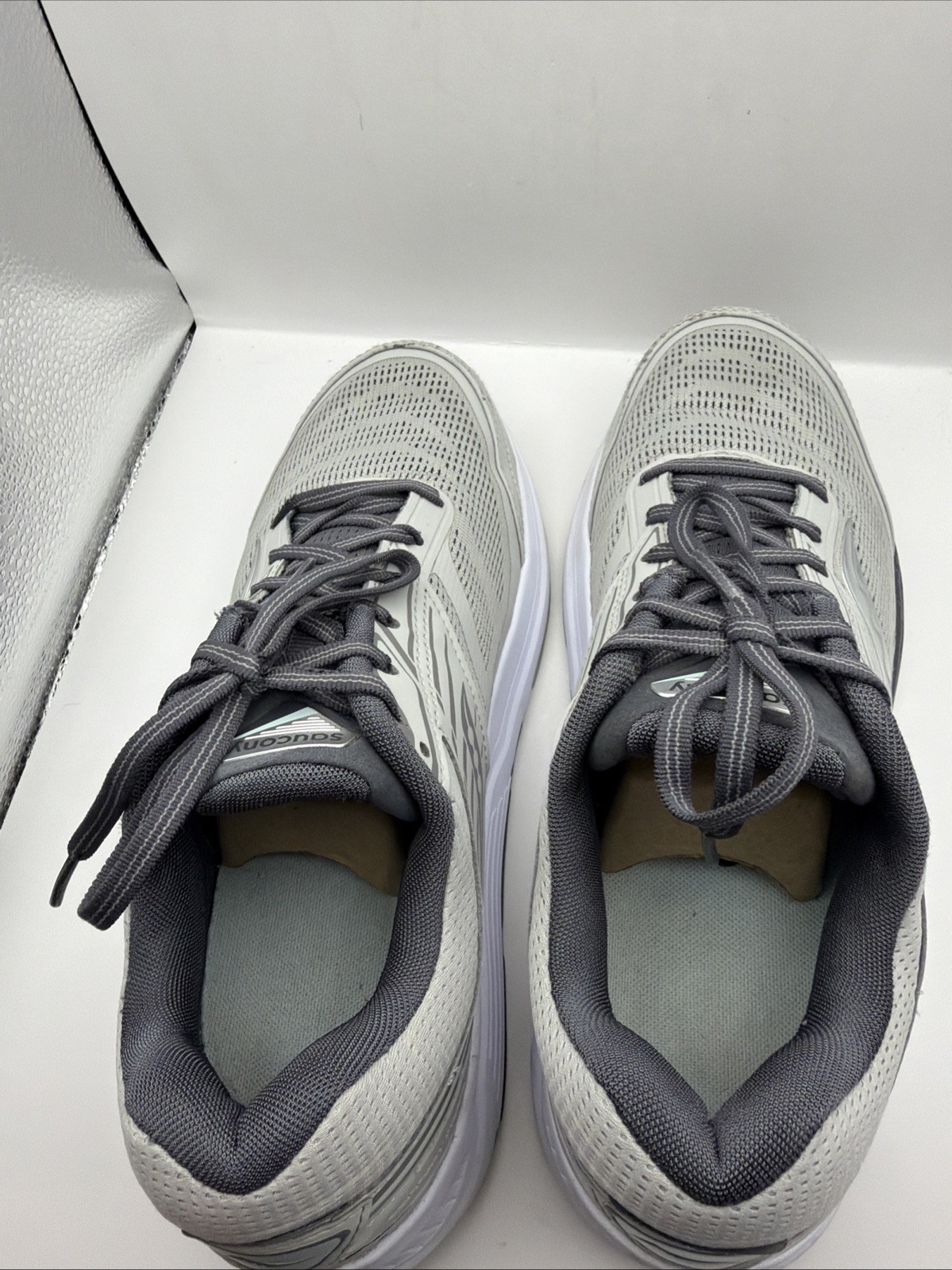 Saucony Echelon 8 Gray Womens PWRRUN Sneakers Womens Size 10w US