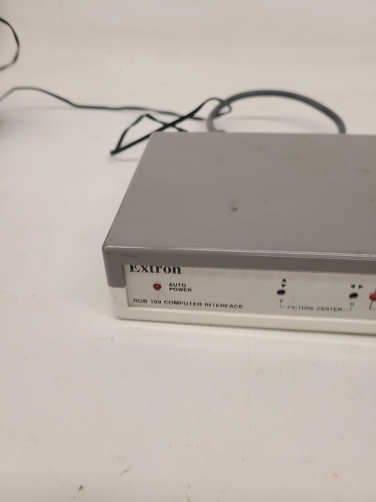 EXTRON RGB 109 COMPUTER INTERFACE TO VIDEO INTERFACE