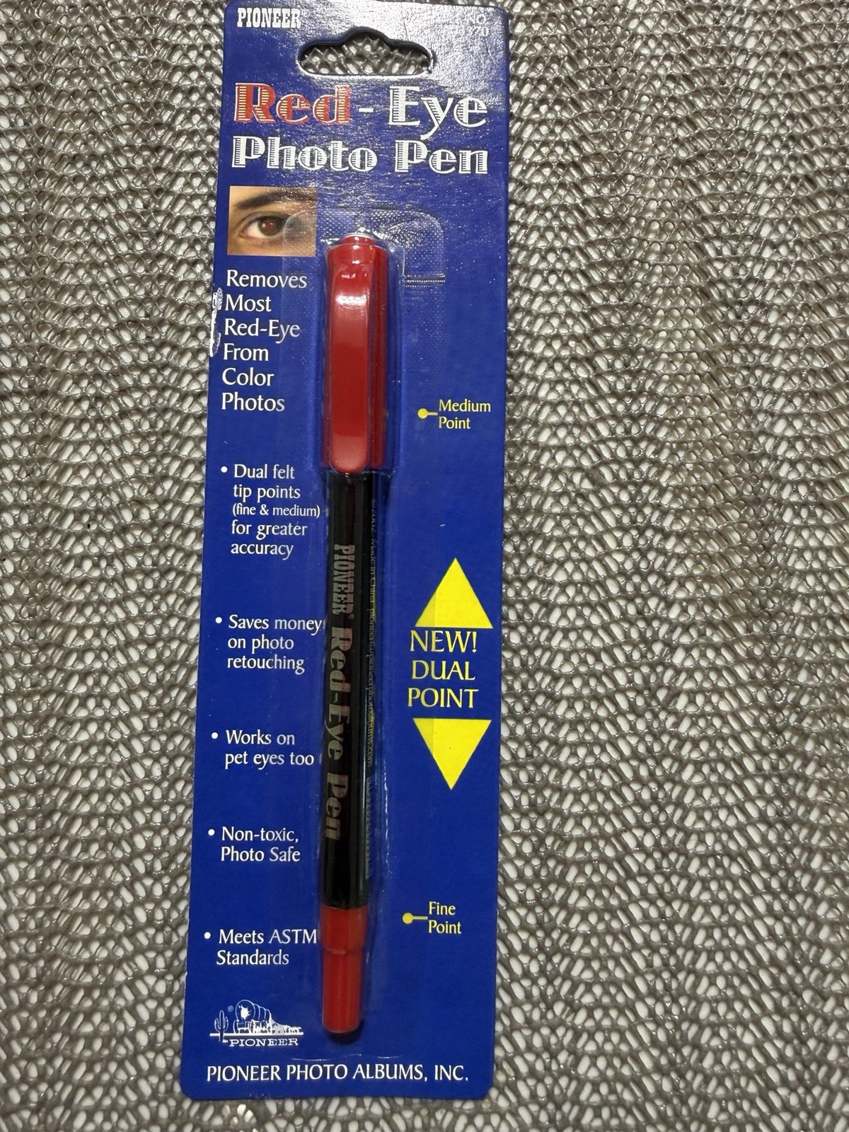 Vintage Pioneer Vintage Red-Eye Photo Pen with Dual Felt Tips~ New In Package