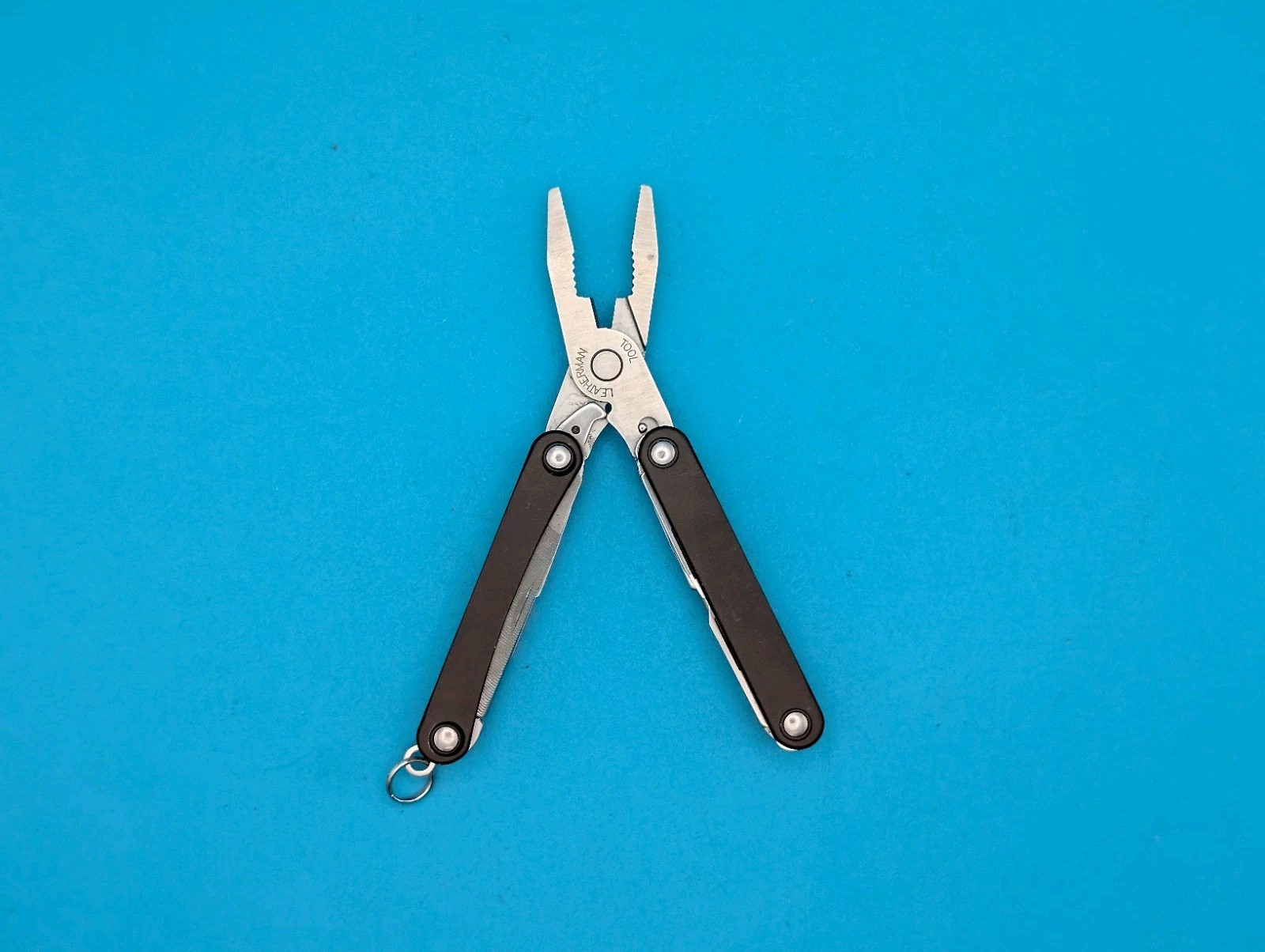 Leatherman SQUIRT PS4 Multi-Tool! BLACK! *broken scissors spring*