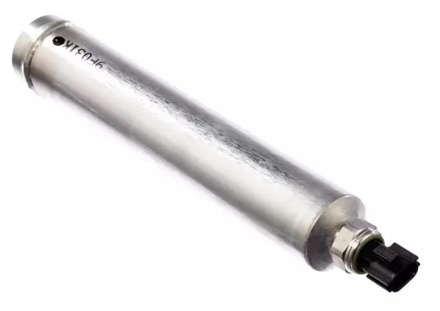 Genuine Nissan A/C Receiver Drier 92131-AU420