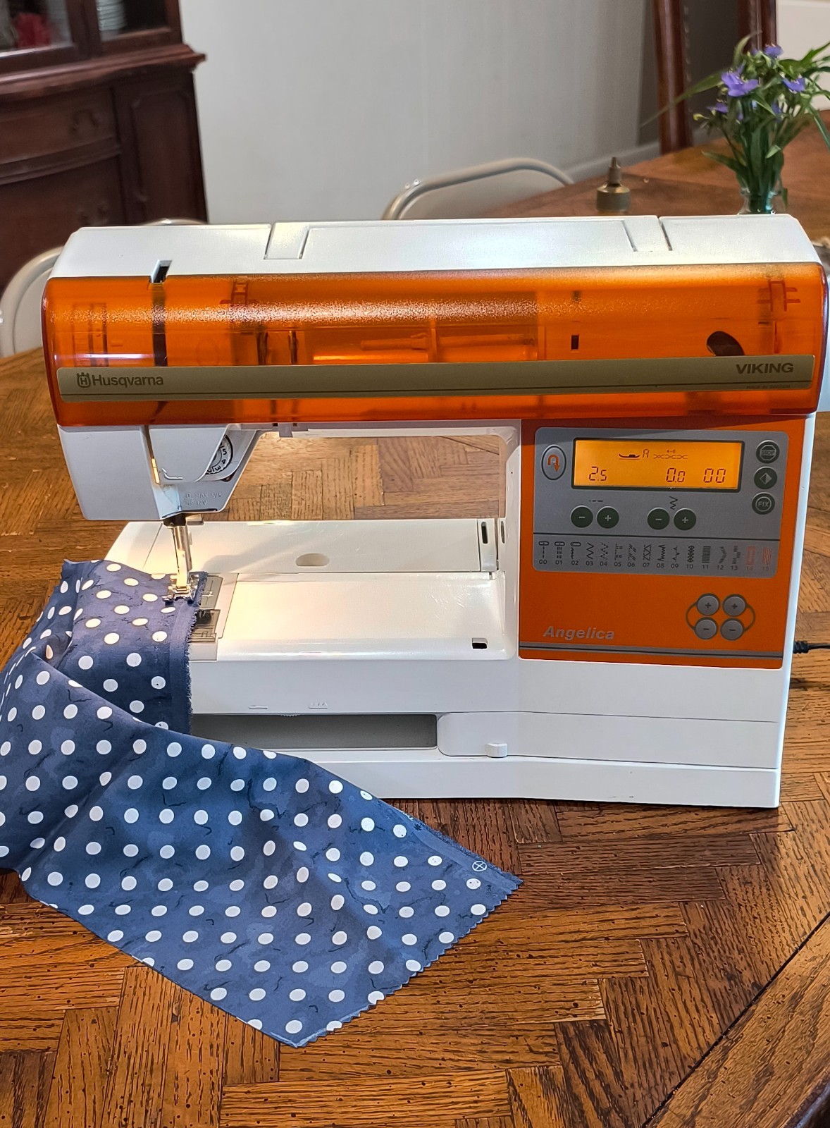 Husqvarna Viking Angelica Sewing Machine