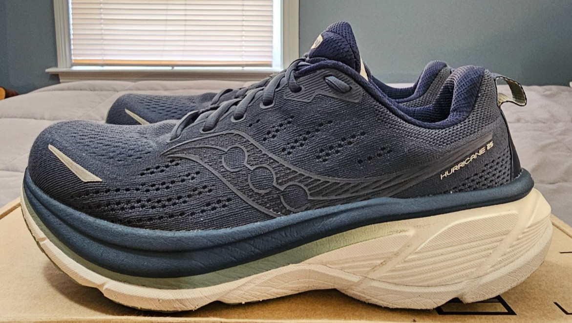 Saucony® (Men's 8.5 WIDE) Hurricane™ 25 Running Shoes in Dusk/Iceberg - $170