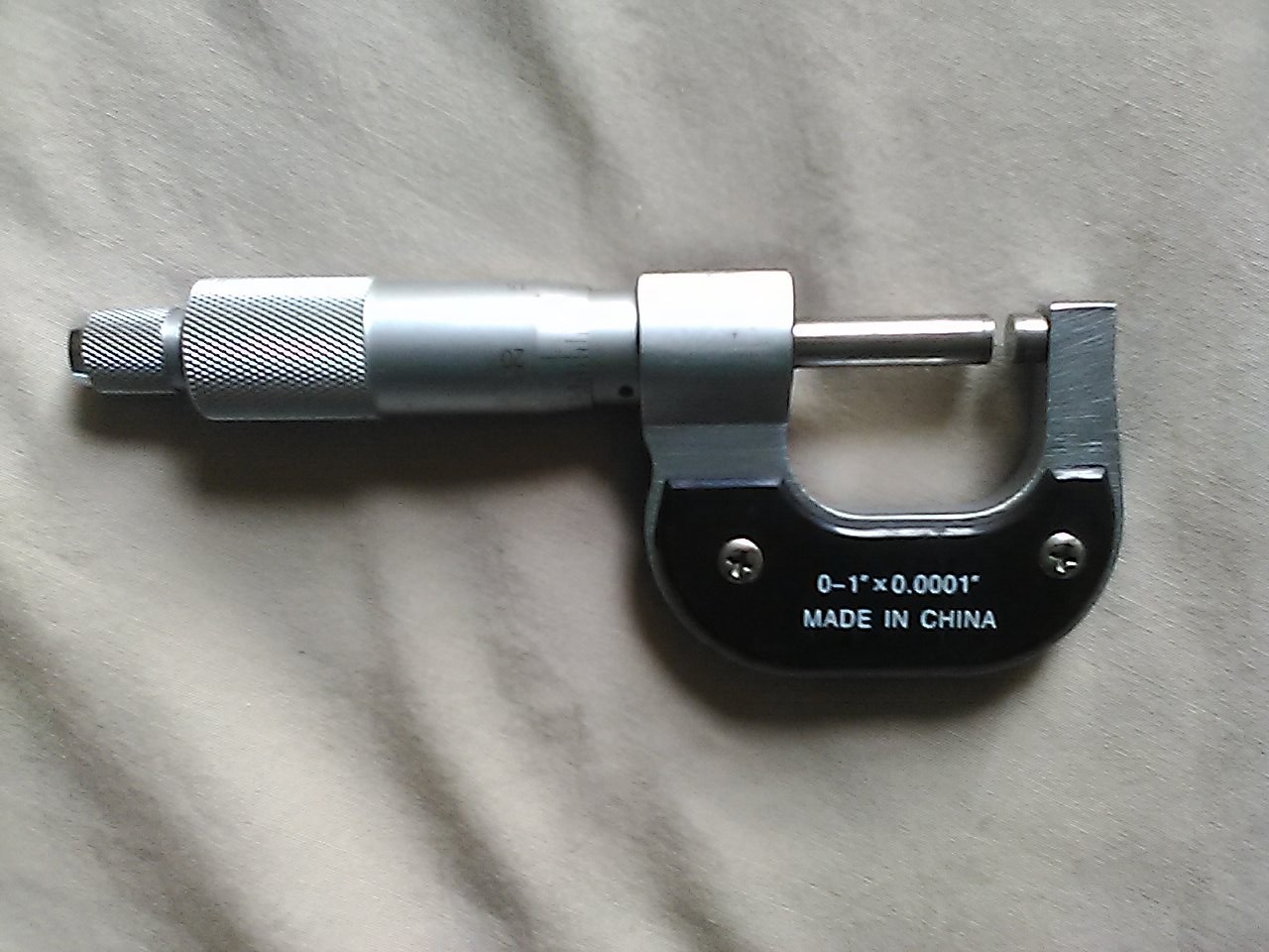Mitutoyo micrometer set w/ 6" dial caliper, 0-1" micrometer, and ruler