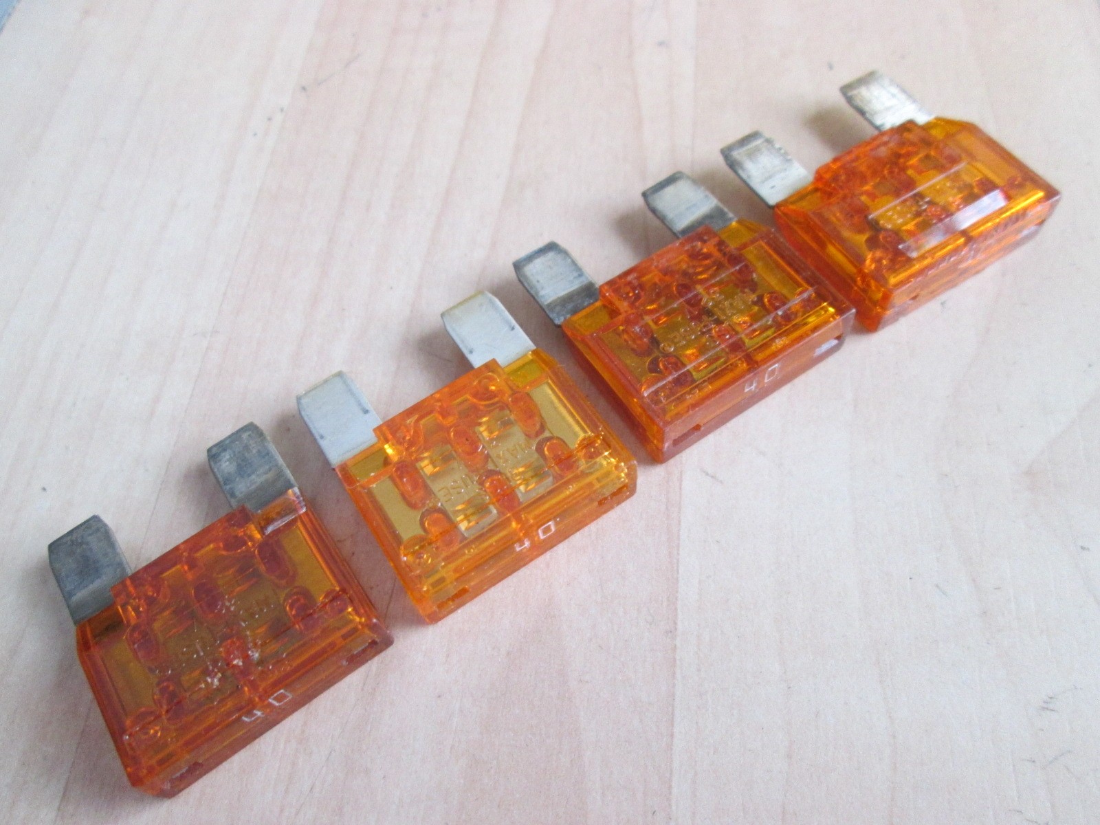 Lot of (4) Bussmann 40 Amp Blade Fuse APX Maxi Fuse 40A #M145BC
