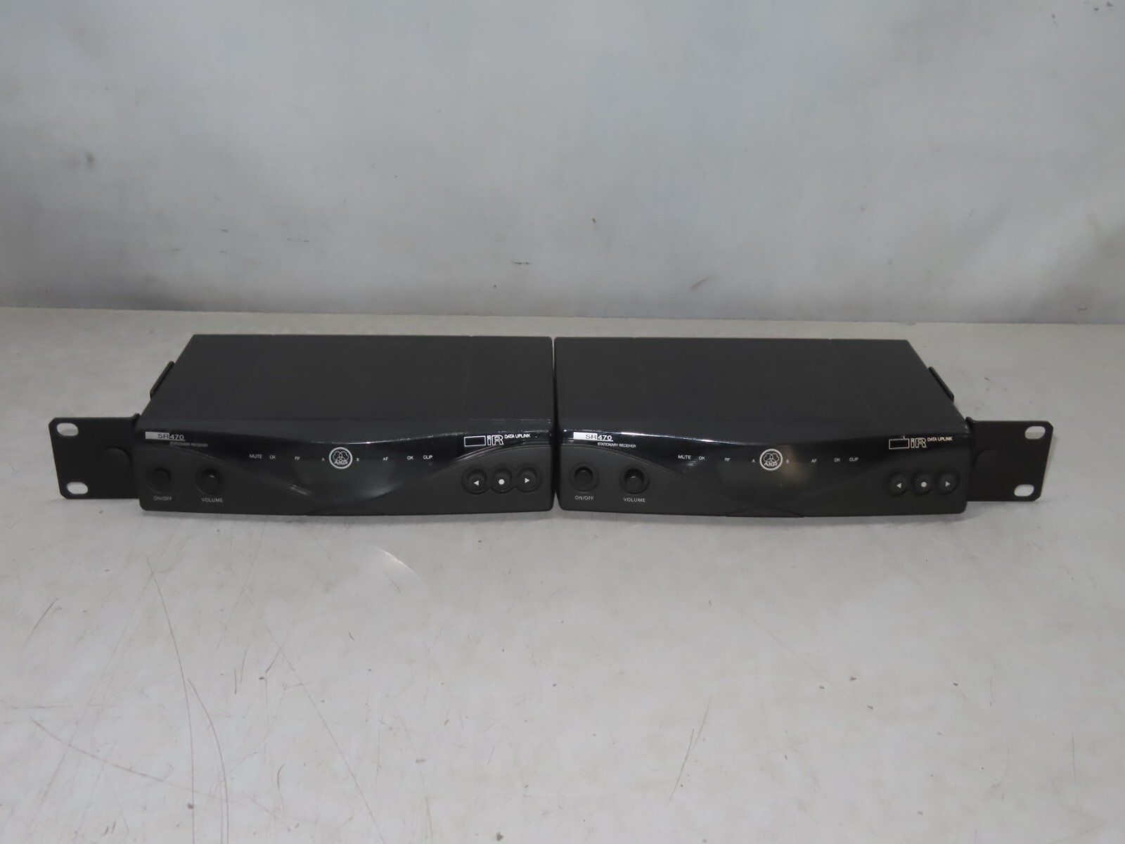LOT Of 2 AKG SR470 STATIONARY RECEIVER IR DATA UPLINK Model CSCSRX RF BAND VII