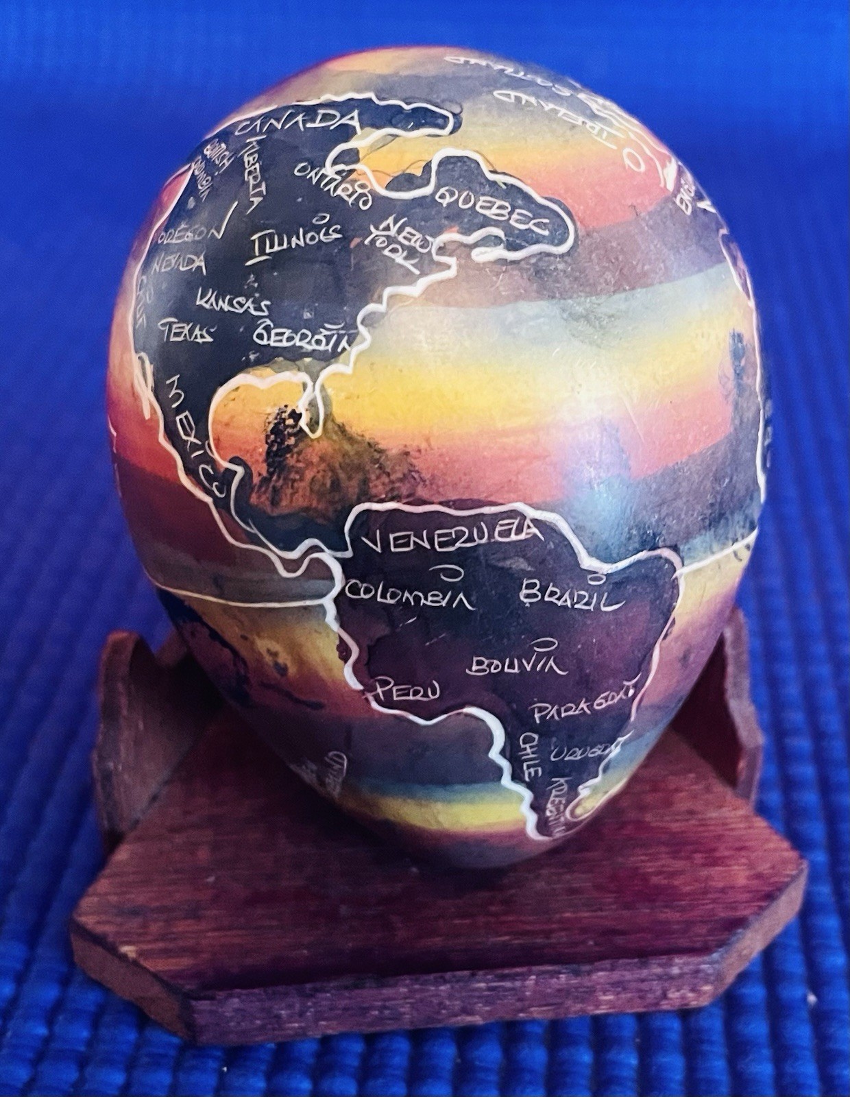 Gorgeous Vintage Carved Natural Stone Egg World Globe Fabulous Colors 3 1/4”